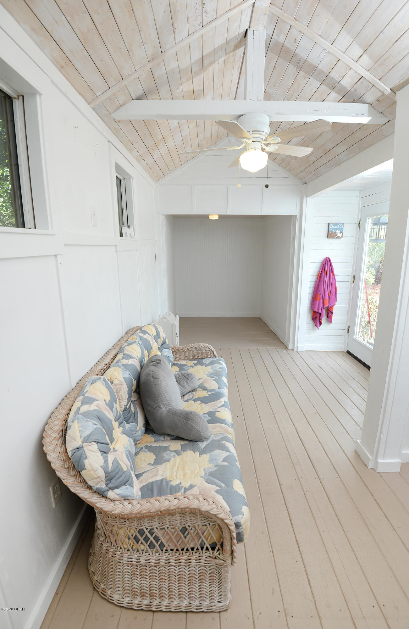 Laguna Beach Estates 7th Add - Residential