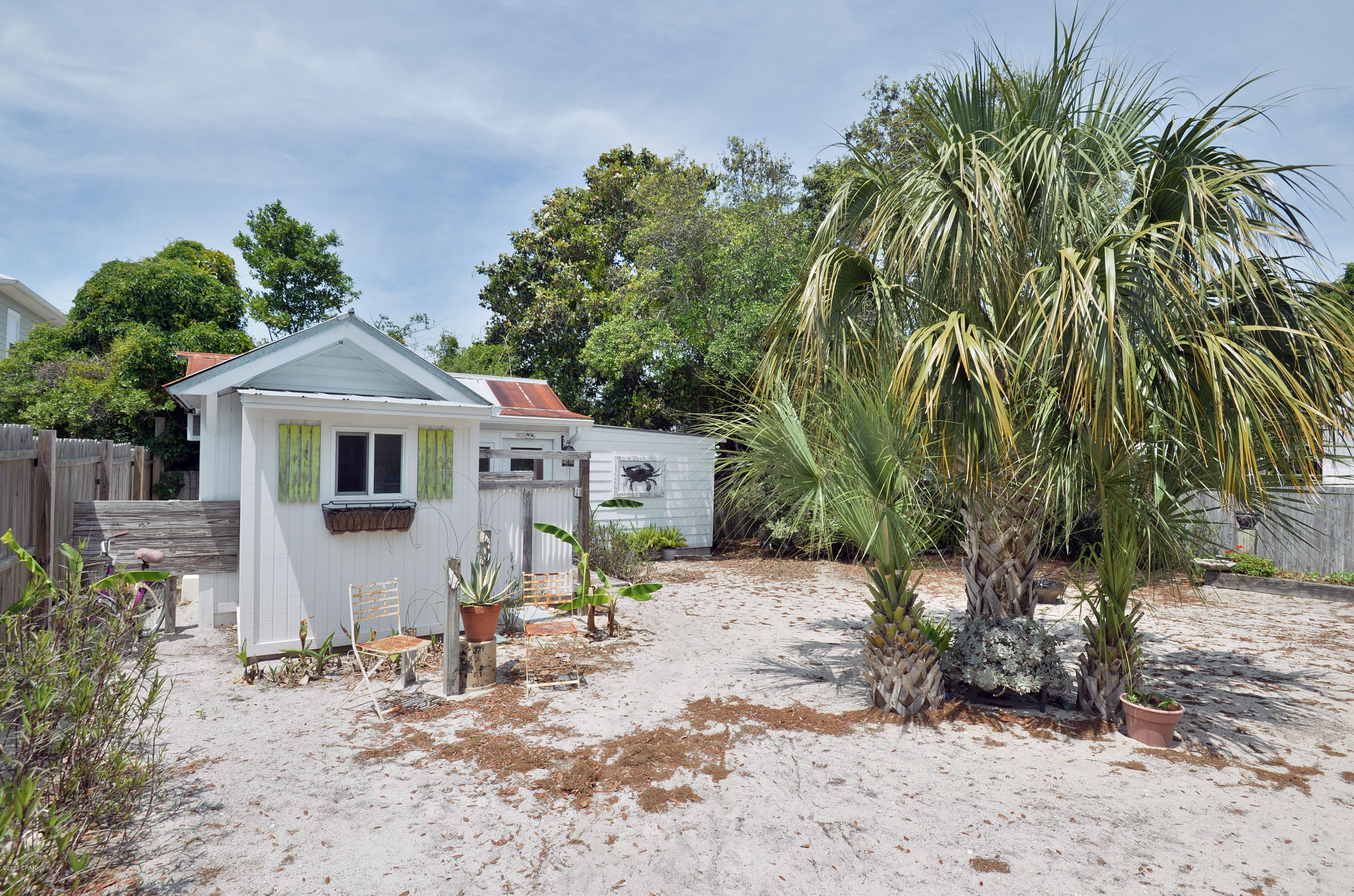 Laguna Beach Estates 7th Add - Residential