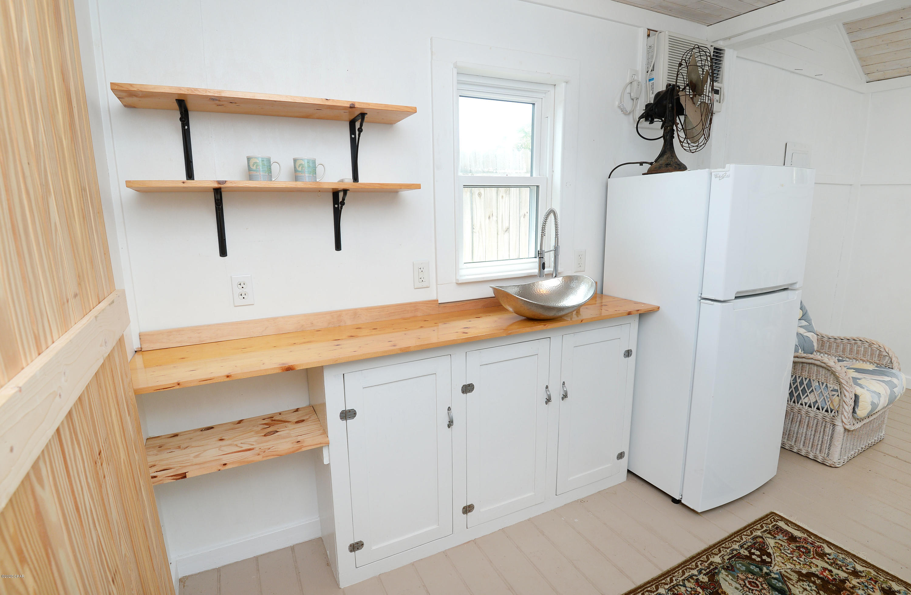 Laguna Beach Estates 7th Add - Residential