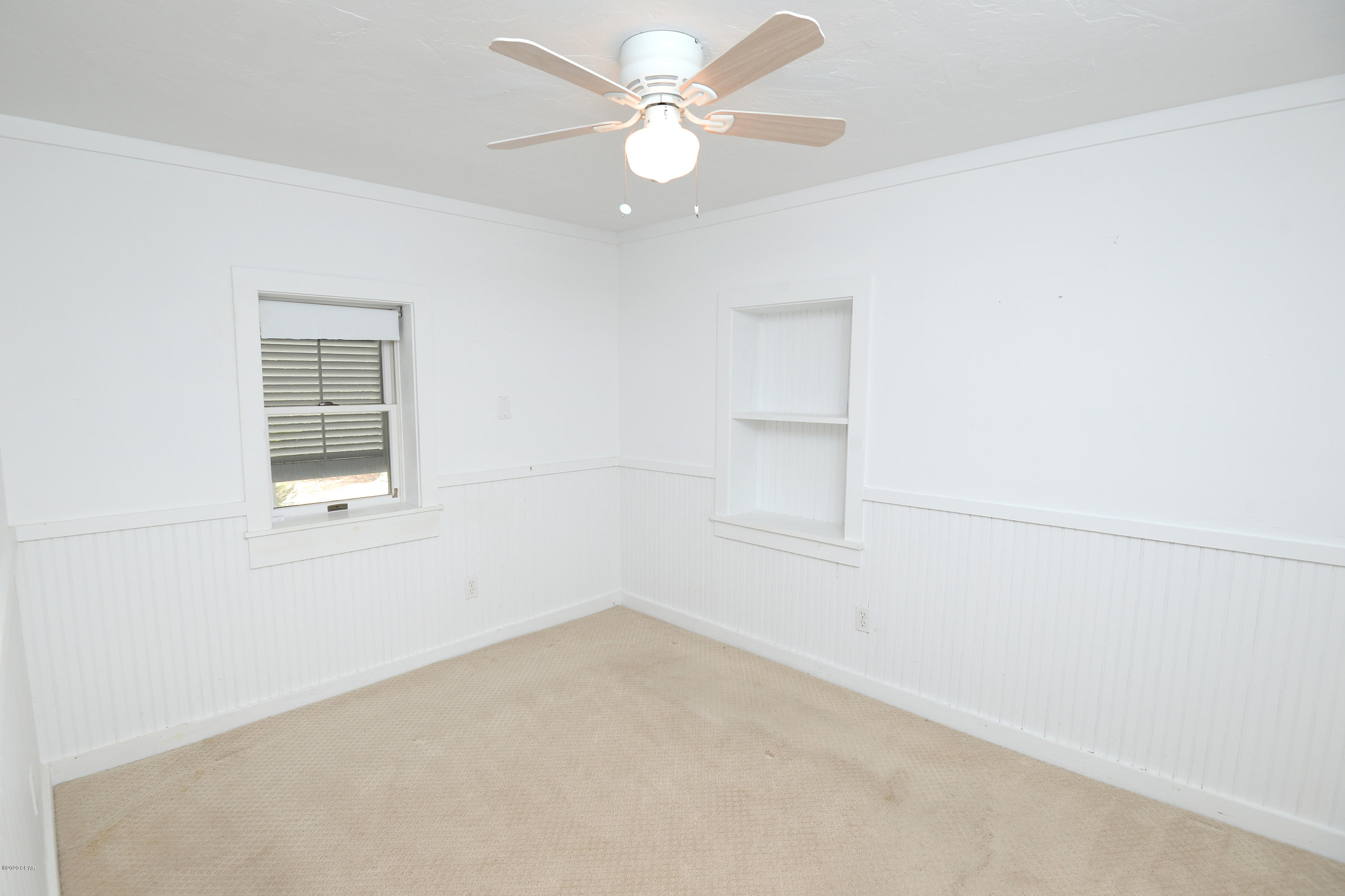 Laguna Beach Estates 7th Add - Residential