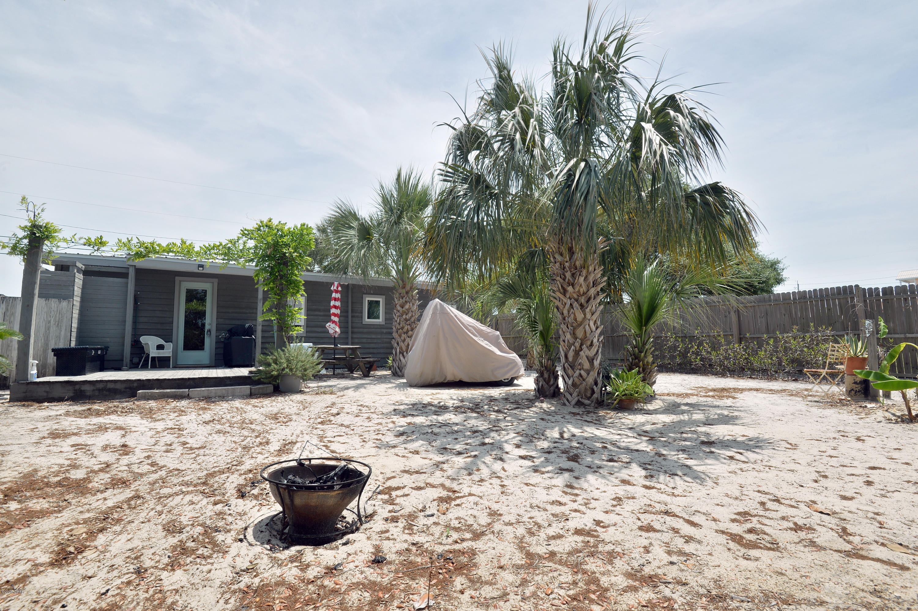 Laguna Beach Estates 7th Add - Residential