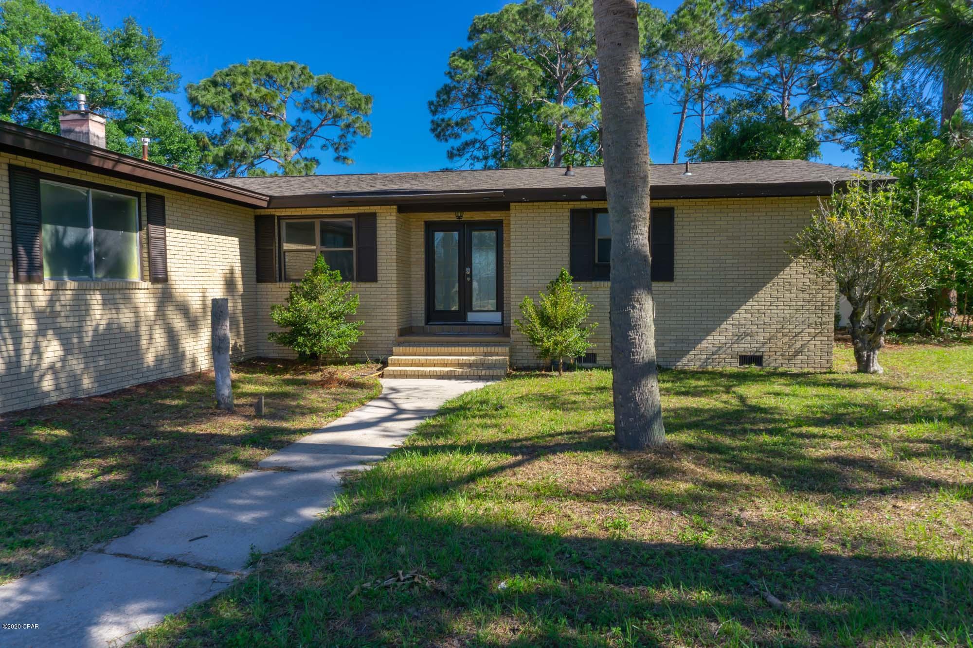 Woodlawn Unit 1 - Residential Lease