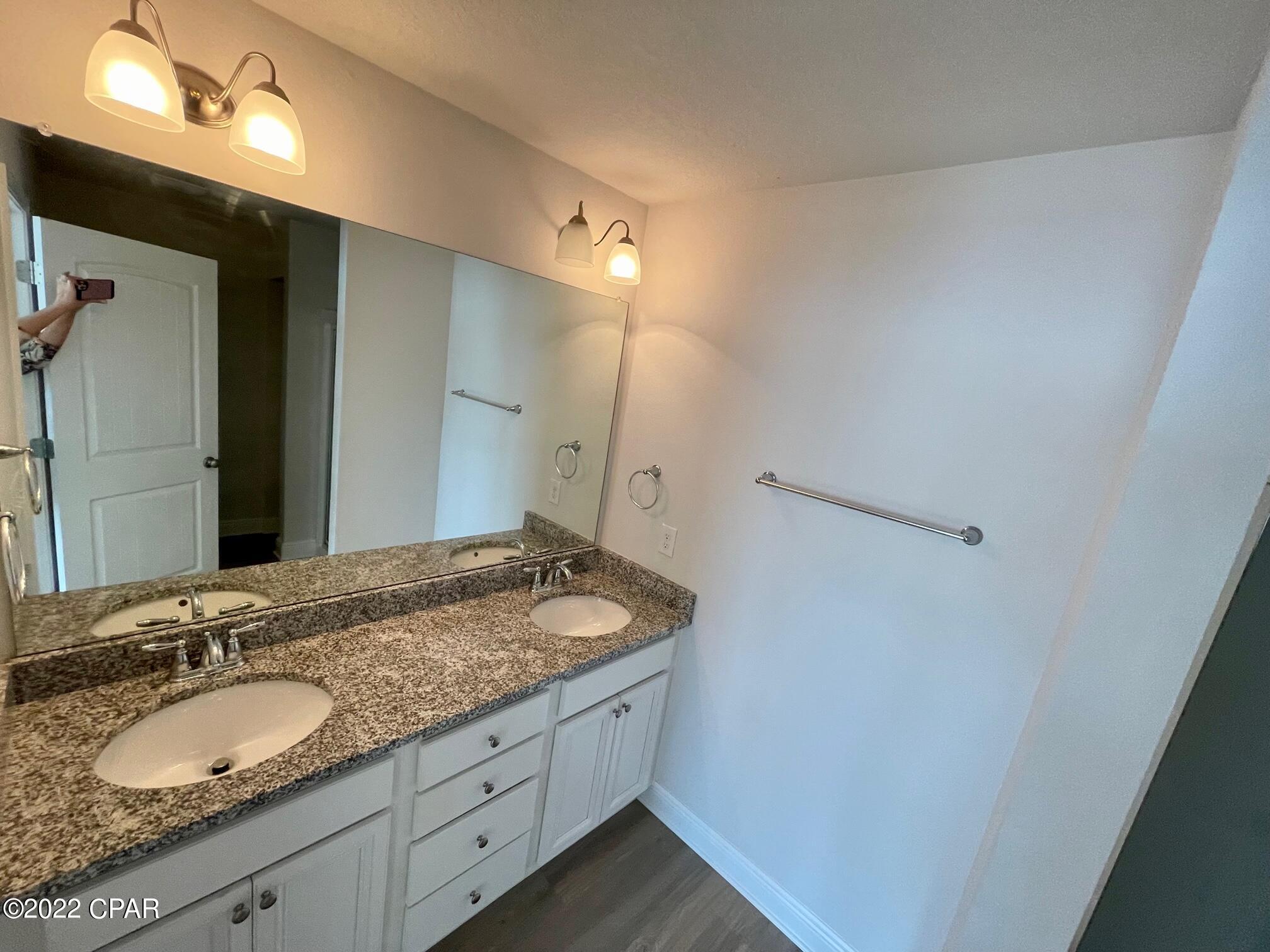 Hathaway Townhomes - Residential Lease