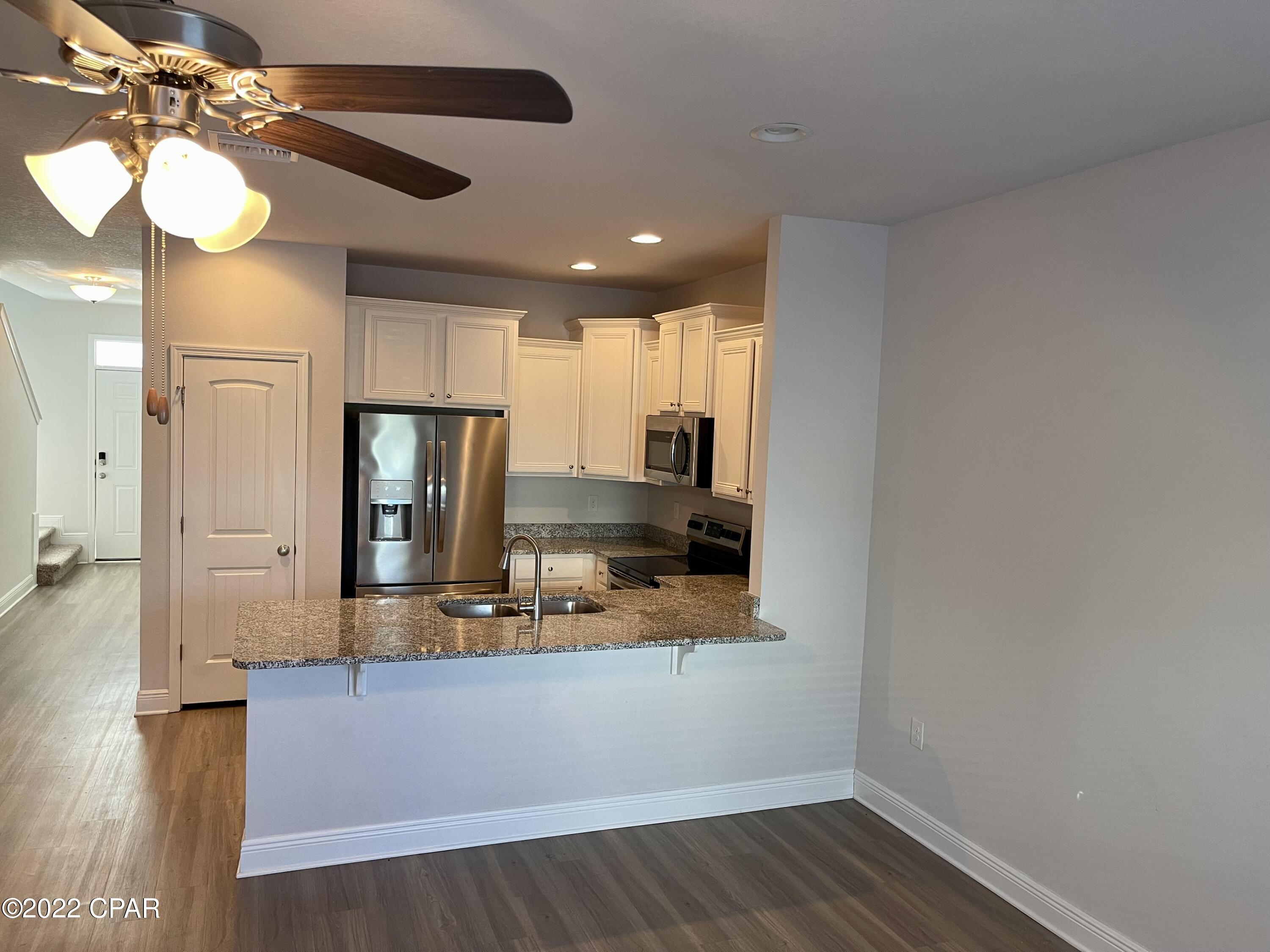 Hathaway Townhomes - Residential Lease