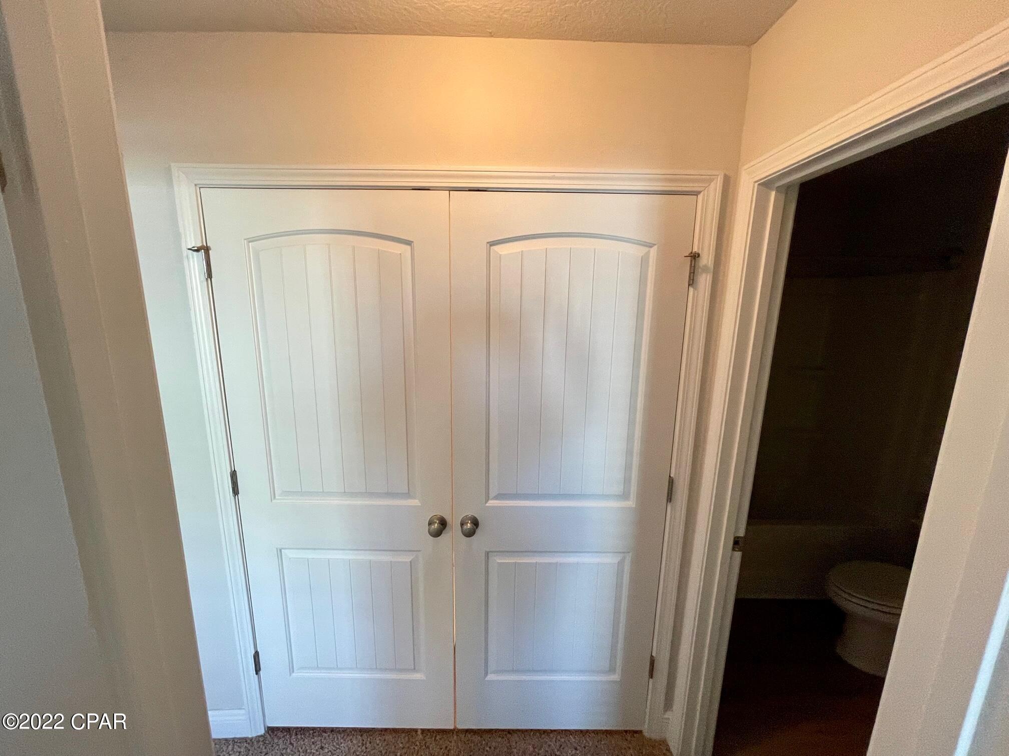 Hathaway Townhomes - Residential Lease