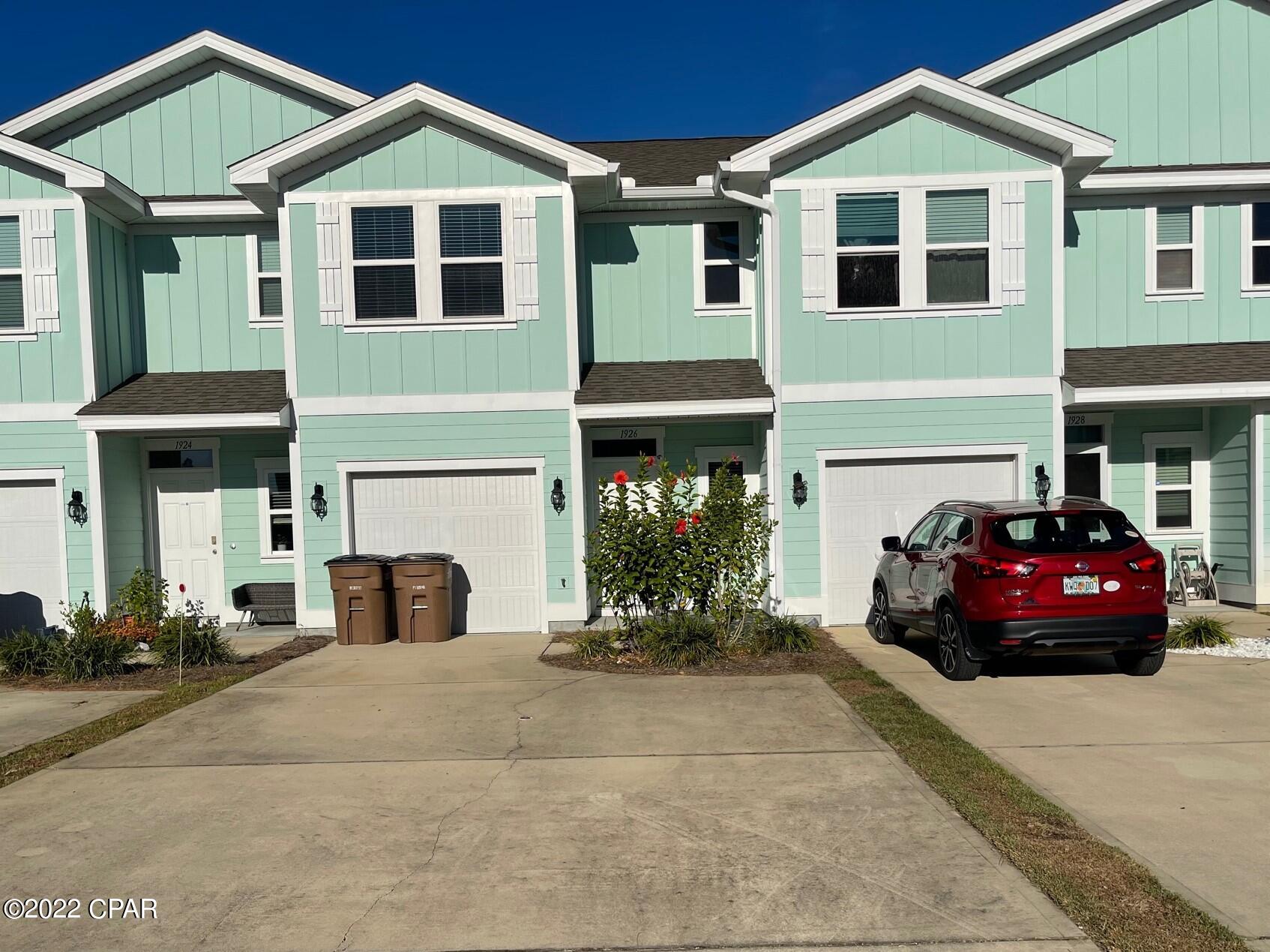 Hathaway Townhomes - Residential Lease