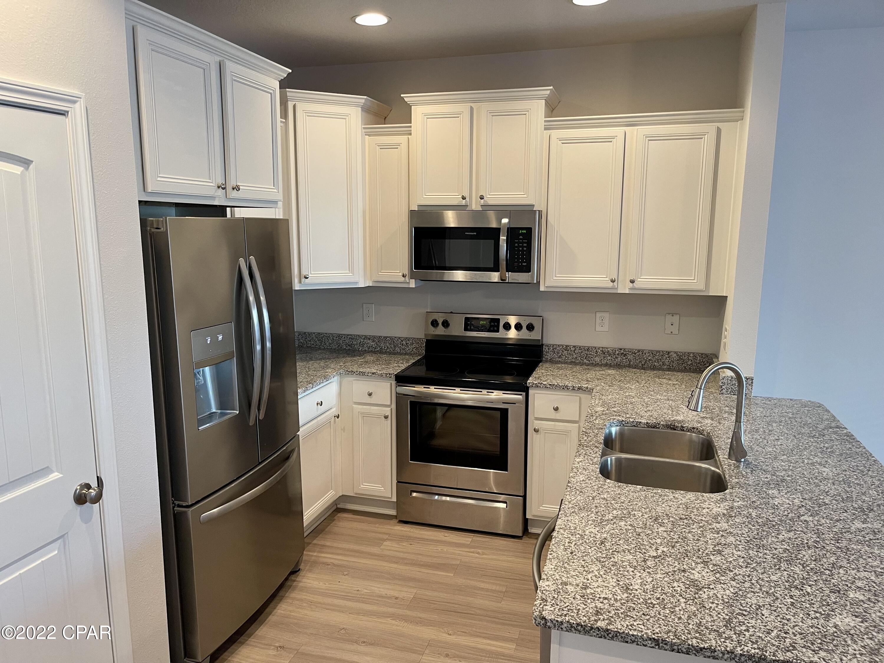 Hathaway Townhomes - Residential Lease