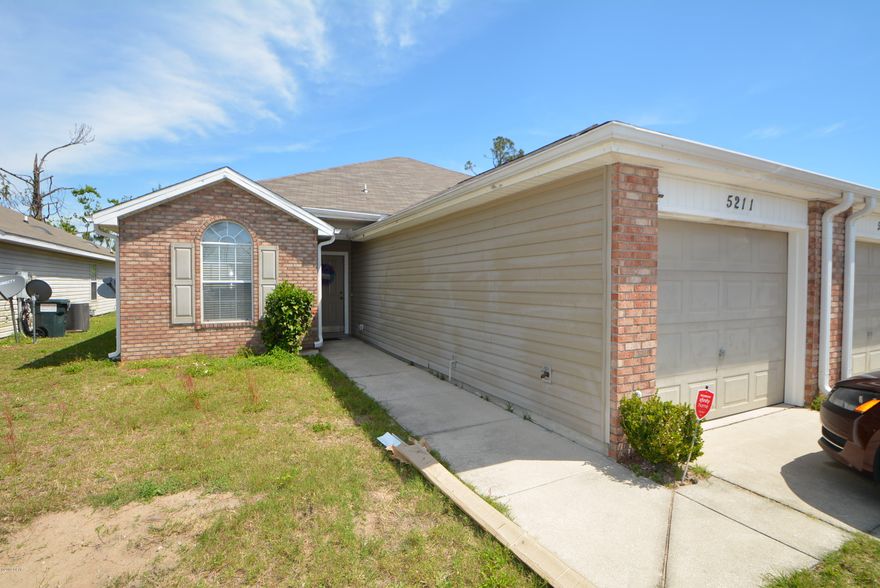Immediately available! Well Maintained Duplex built in 2006. This three bedroom/two bath home is located on a quiet cul-de-sac with an open floor plan, with the kitchen open to the dining area and family room. The family room has a vaulted ceiling, with a split bedroom  floor plan.  All appliances remain in the kitchen, including a new refrigerator with ice maker. The master bedroom is spacious with its own bathroom and walk-in closet. There is a single car garage with opener. New roof, new fence and termite bond in effect through 2021. Call your Realtor for your personal tour today.

PLEASE NOTE: These pictures are from the unit next door at 5213 which is a mirror image of 5211 and are for representational purposes only and to give an idea of the floor plan.