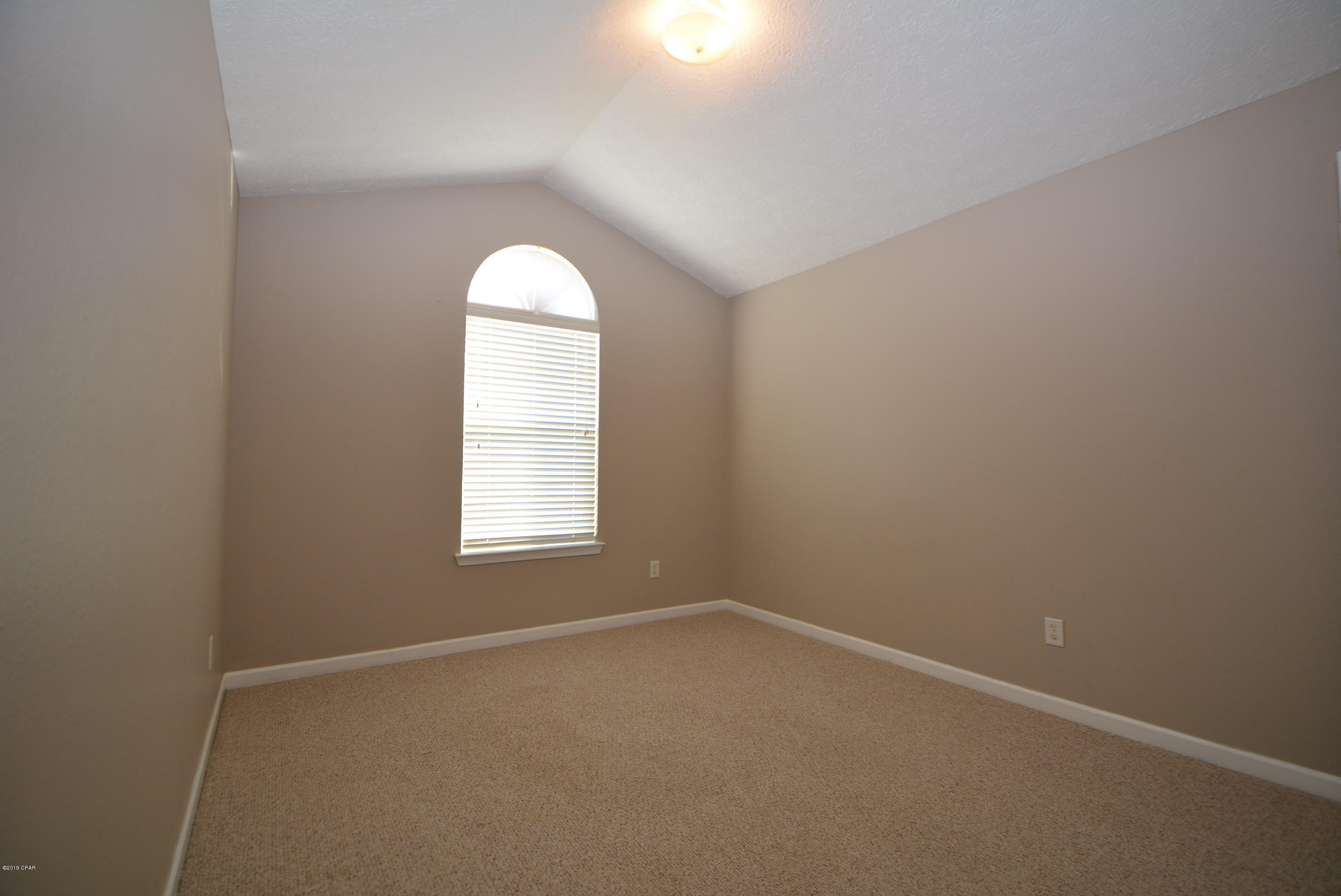 Summer Lace - Residential