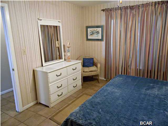 Emerald Shores Condo - Residential