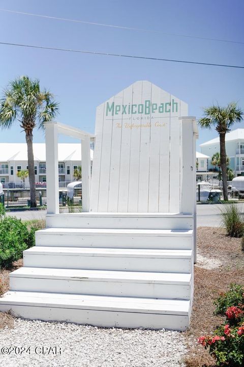 A home in Mexico Beach