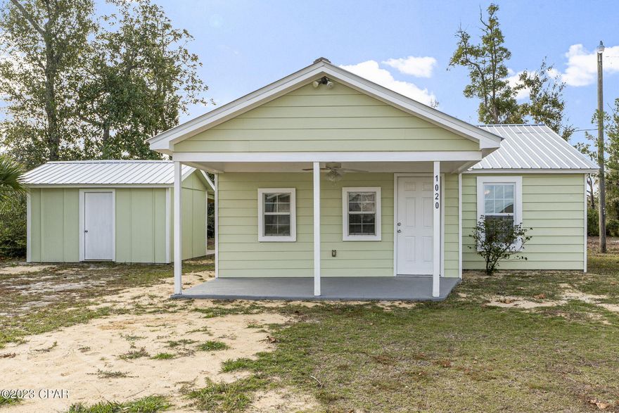 Completely remodeled home. Brand new appliances, cabinets countertops. This home features a large back yard. There is a storage building with covered area for having outdoor gatherings or can used for storage. Must see.