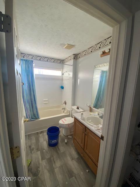 Pelican Point - Residential