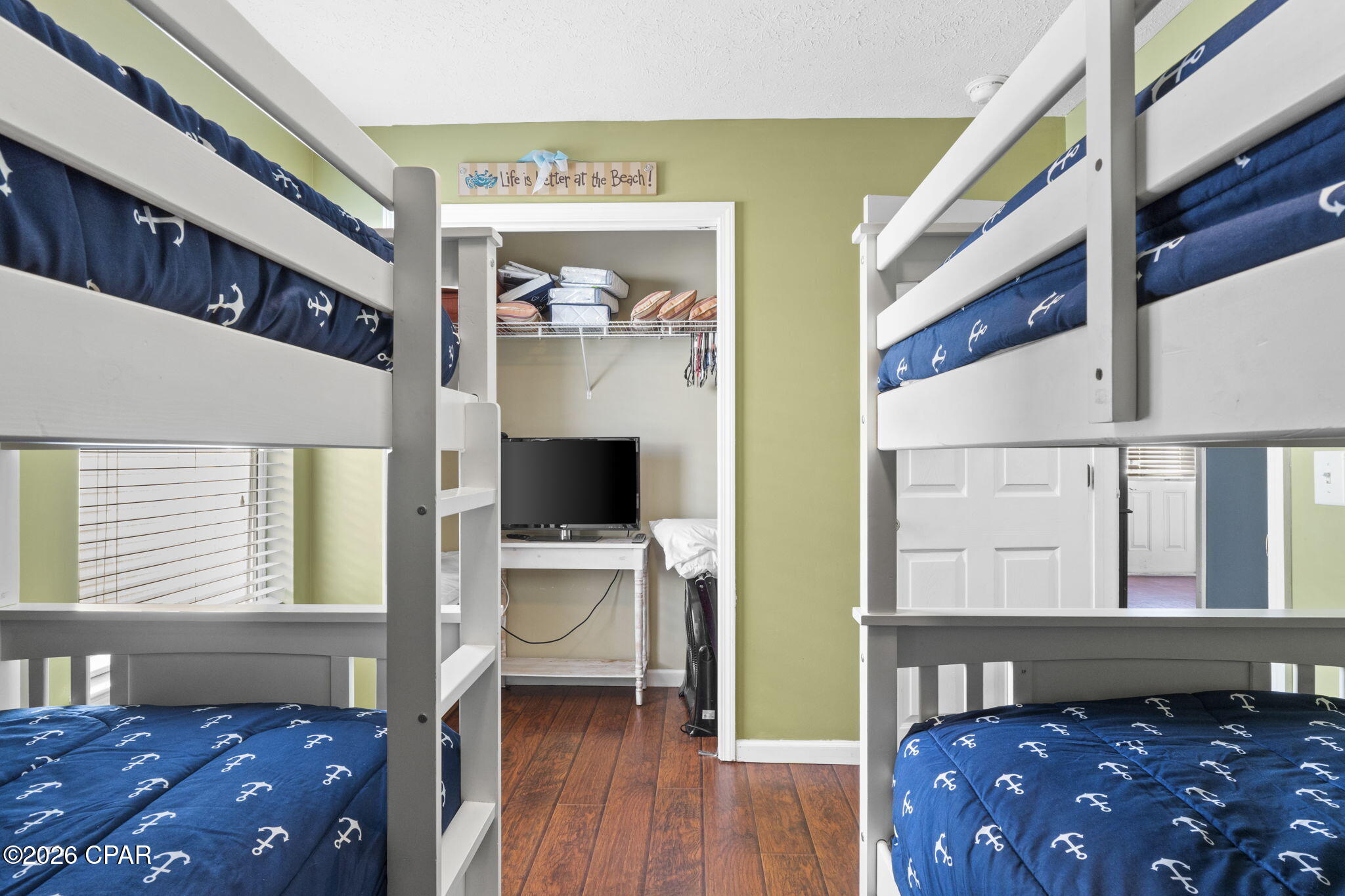 Palm Cove Phase III - Residential Lease