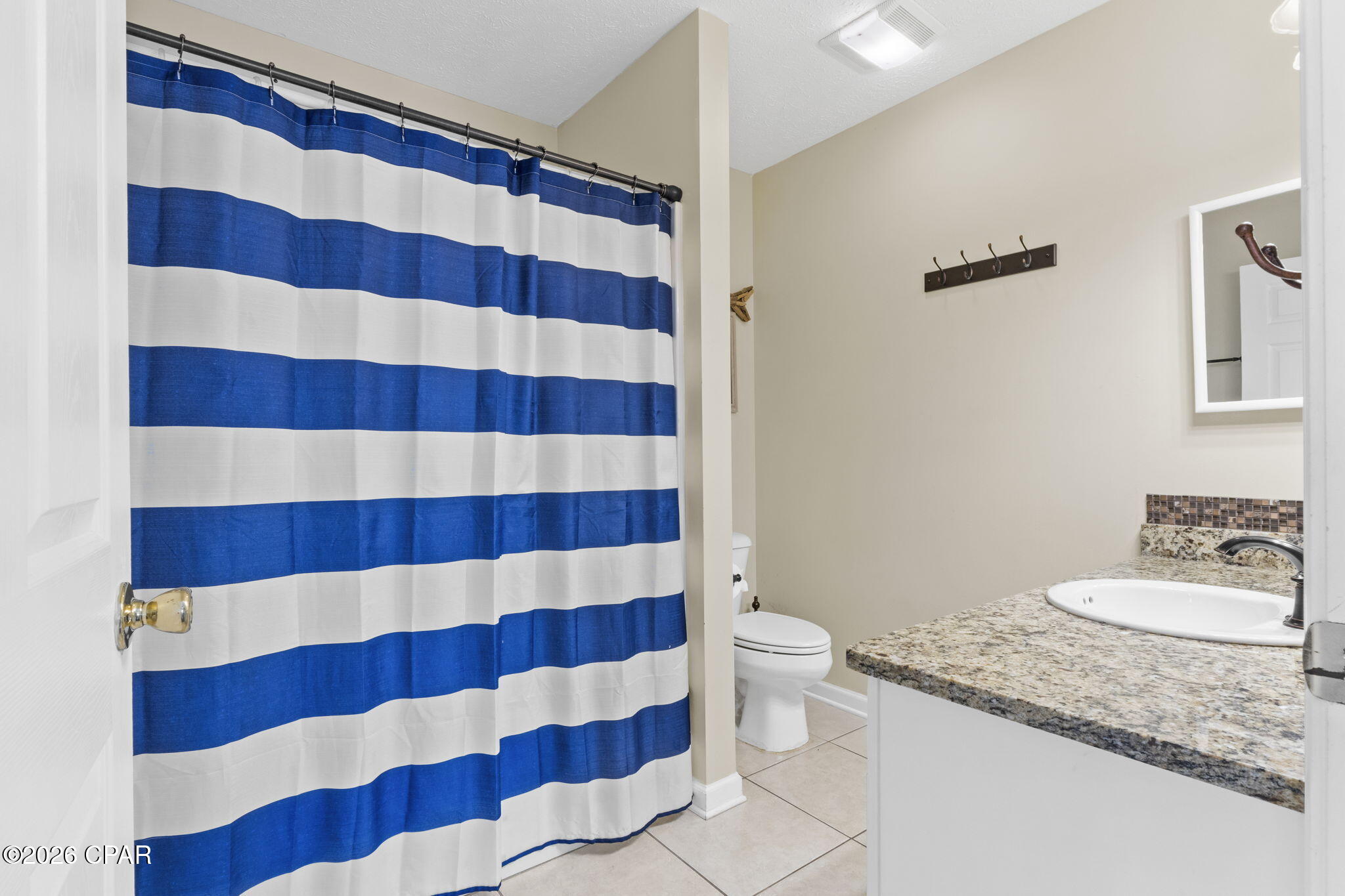 Palm Cove Phase III - Residential Lease