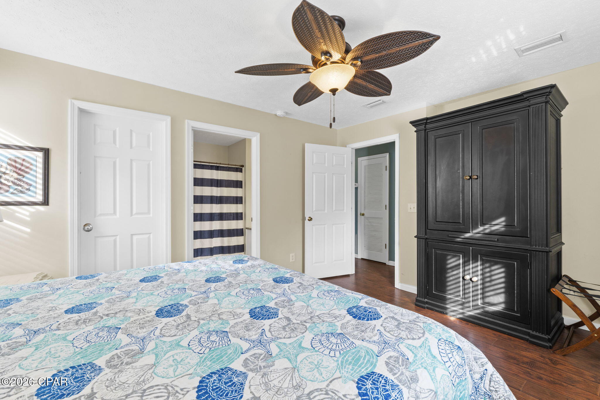 Palm Cove Phase III - Residential Lease