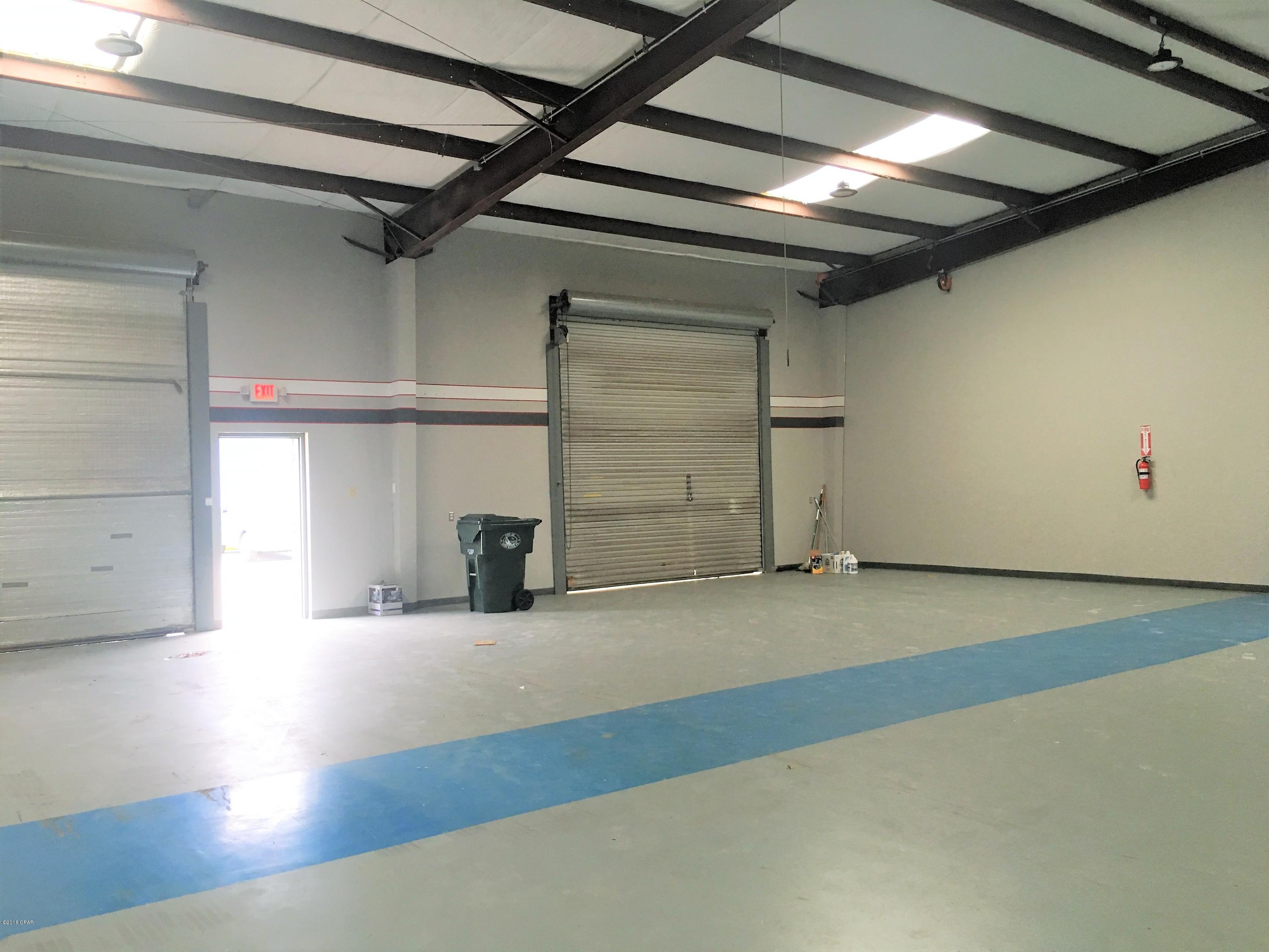 [No Recorded Subdiv] - Commercial Lease