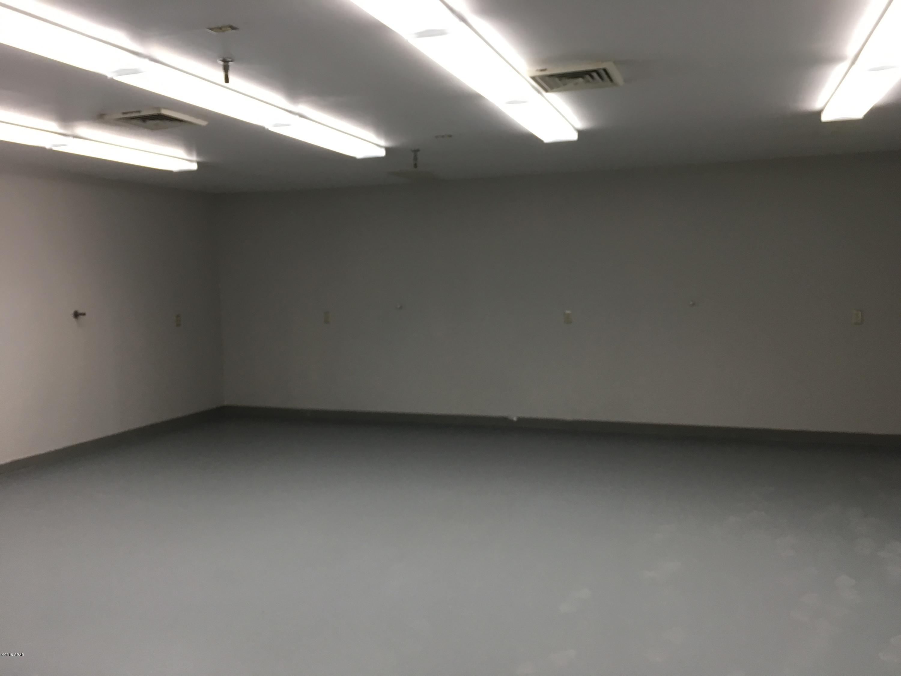 [No Recorded Subdiv] - Commercial Lease