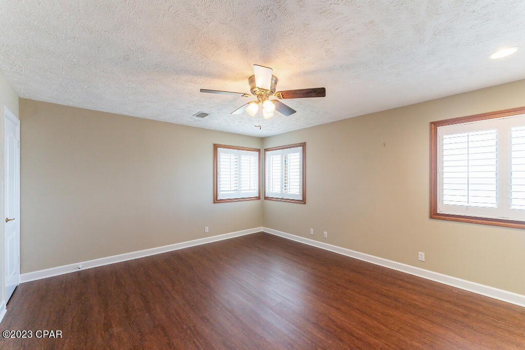 Kings Point Harbour U-I Replat - Residential