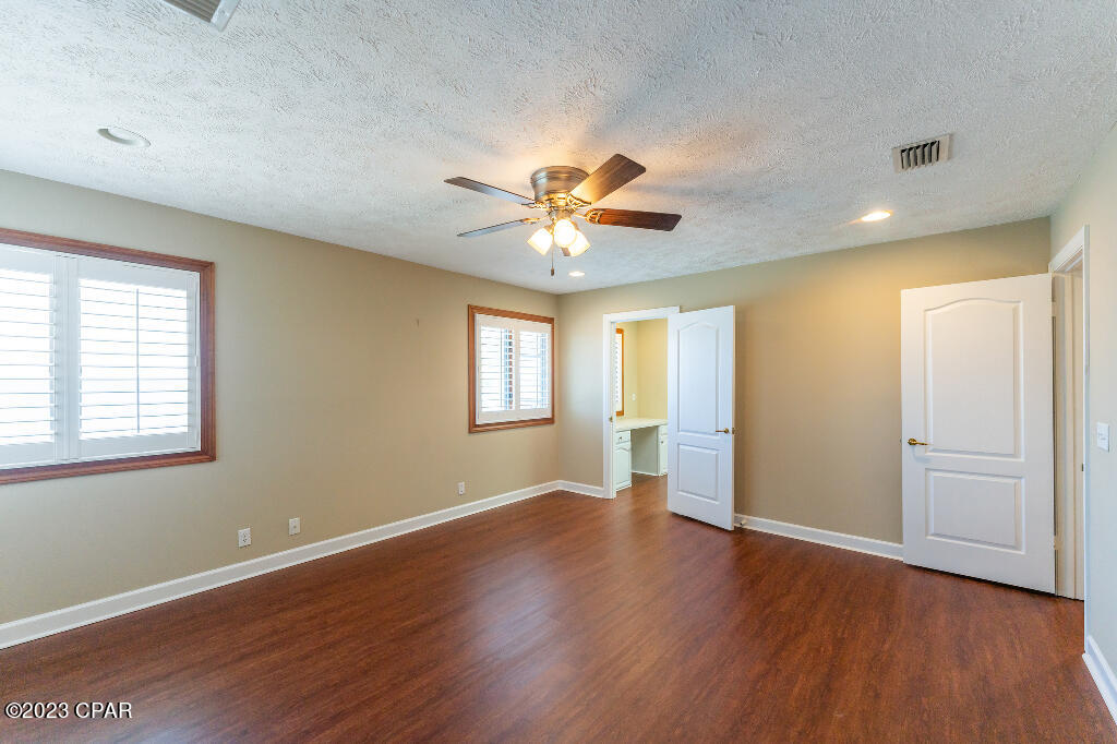 Kings Point Harbour U-I Replat - Residential