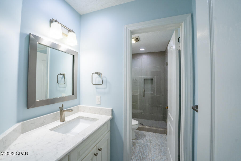 Kings Point Harbour U-I Replat - Residential