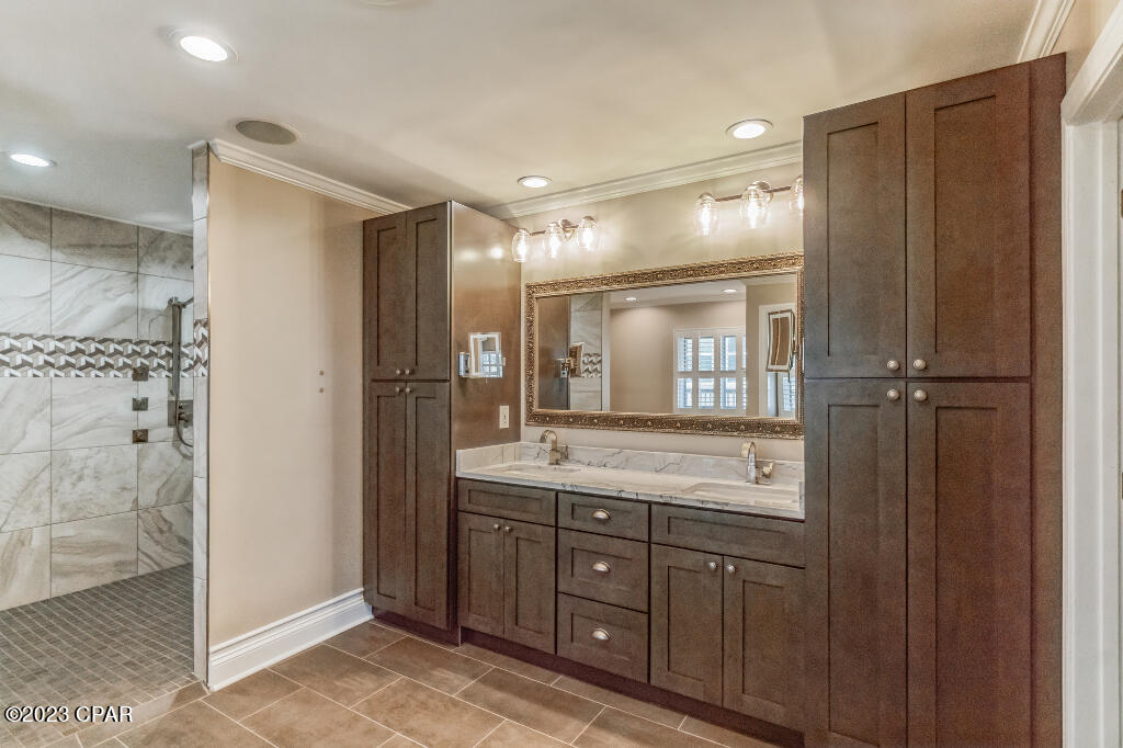 Kings Point Harbour U-I Replat - Residential