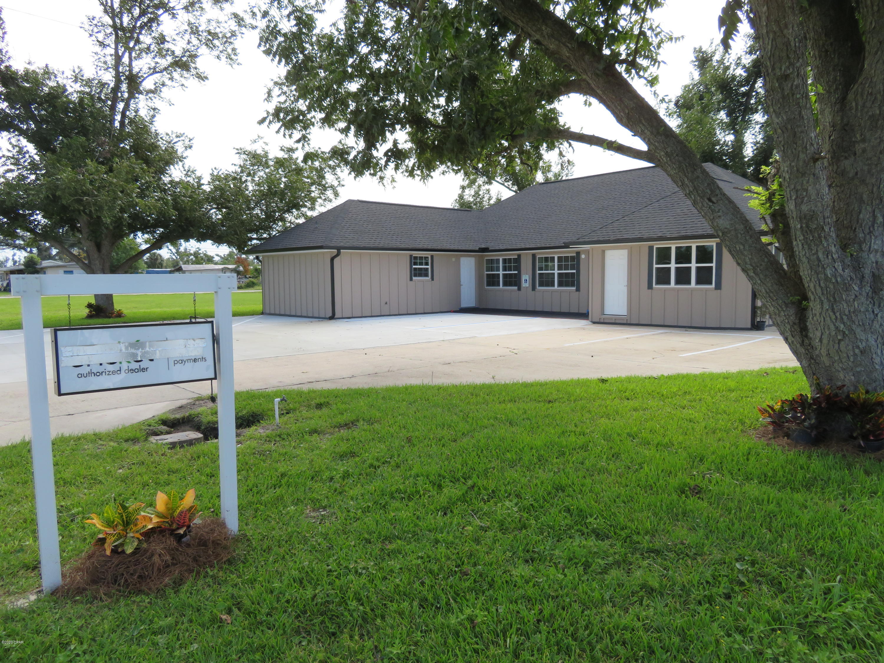 No Named Subdivision - Commercial Lease