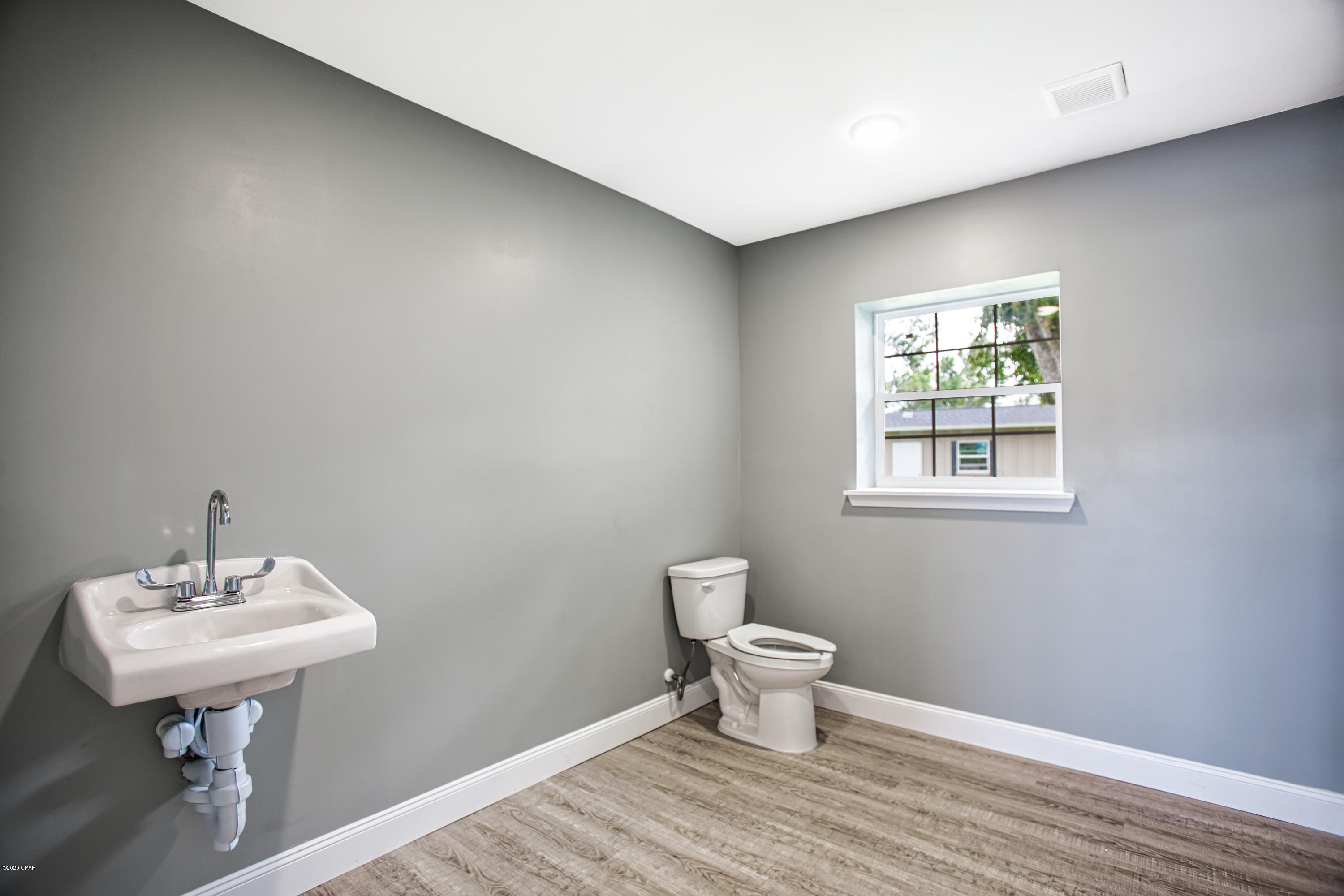 No Named Subdivision - Commercial Lease