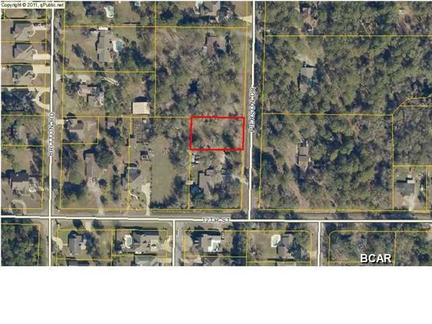 Bank foreclosure...Water and Sewer available from Bay County...Excellent building lot in College Point! Don't miss out on this great opportunity to build your dream home.