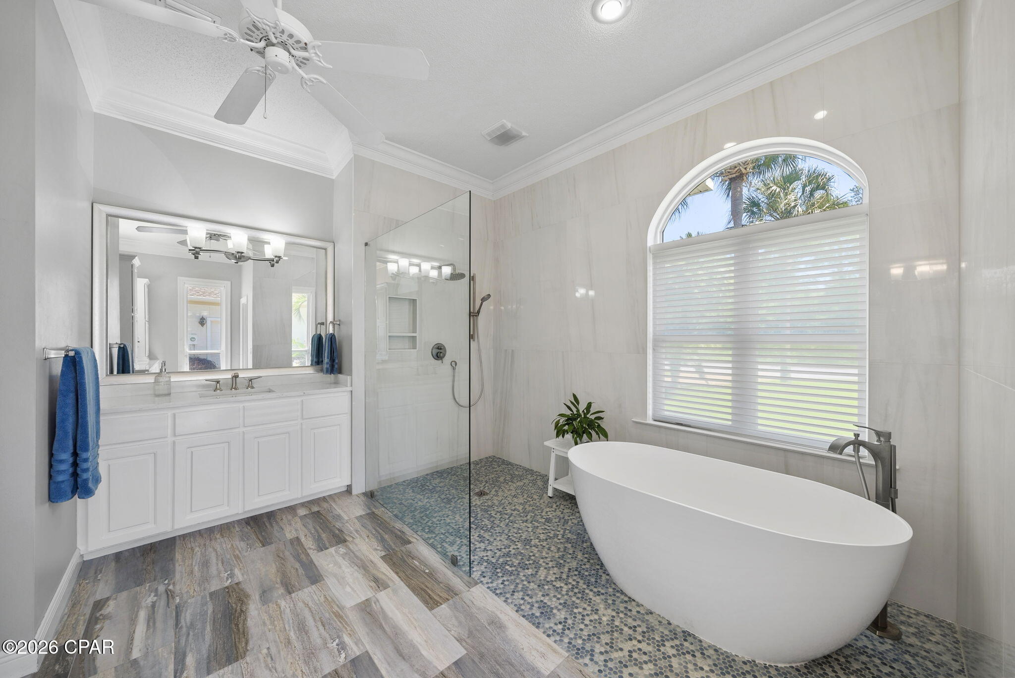 Queensberry Ltd At Bay Point - Residential