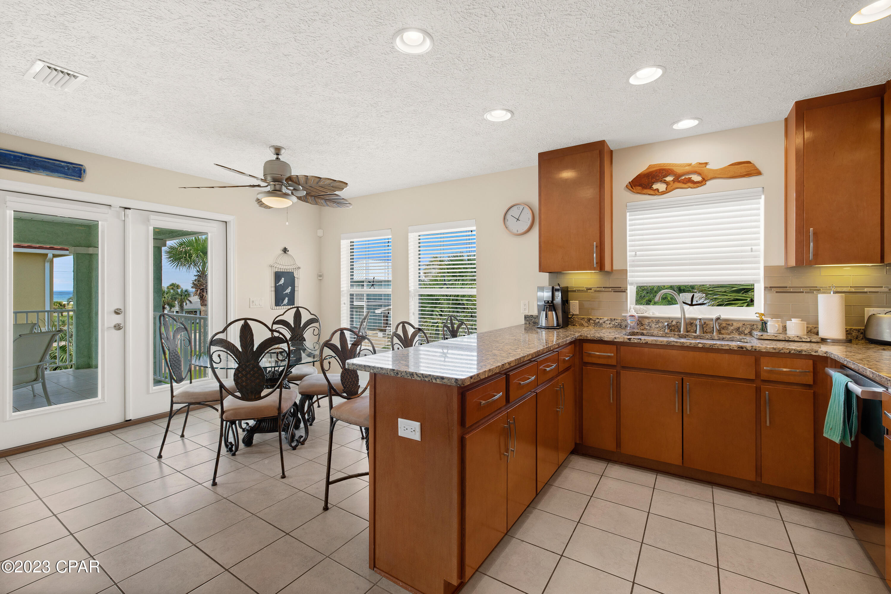 Santa Monica Beach - Residential