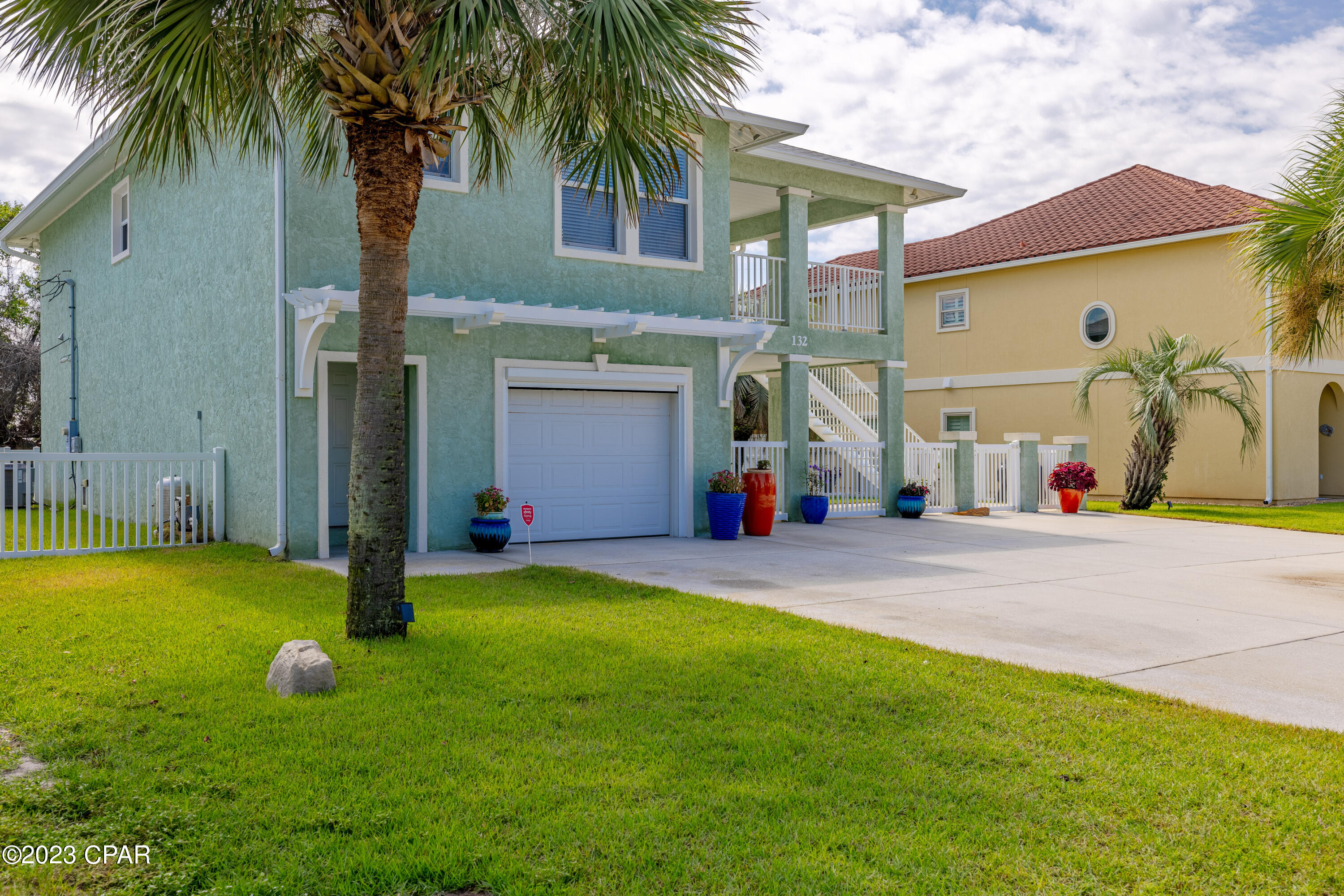 Santa Monica Beach - Residential