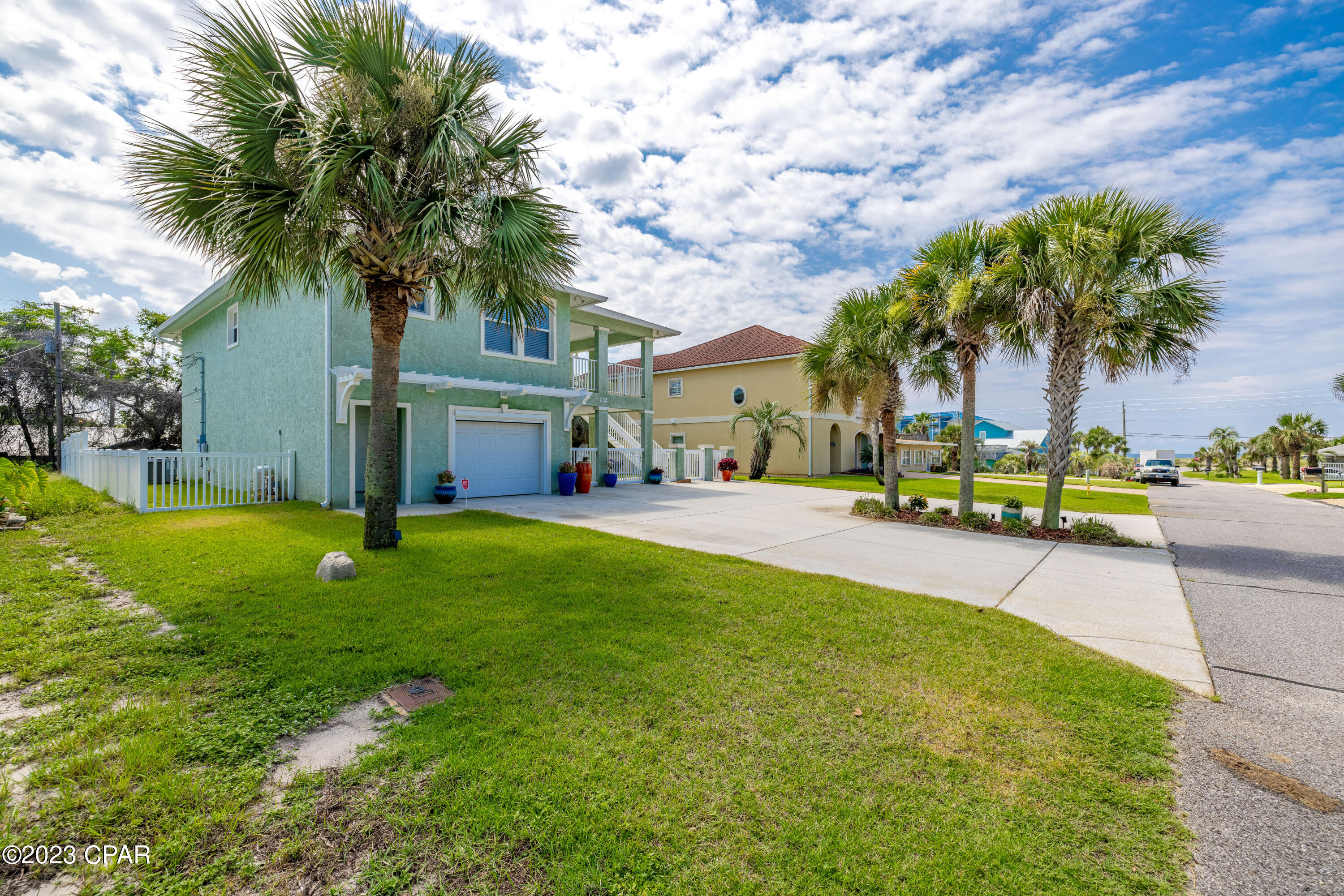 Santa Monica Beach - Residential