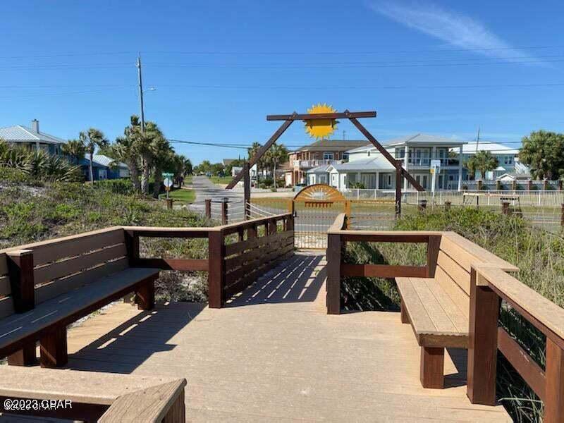 Santa Monica Beach - Residential