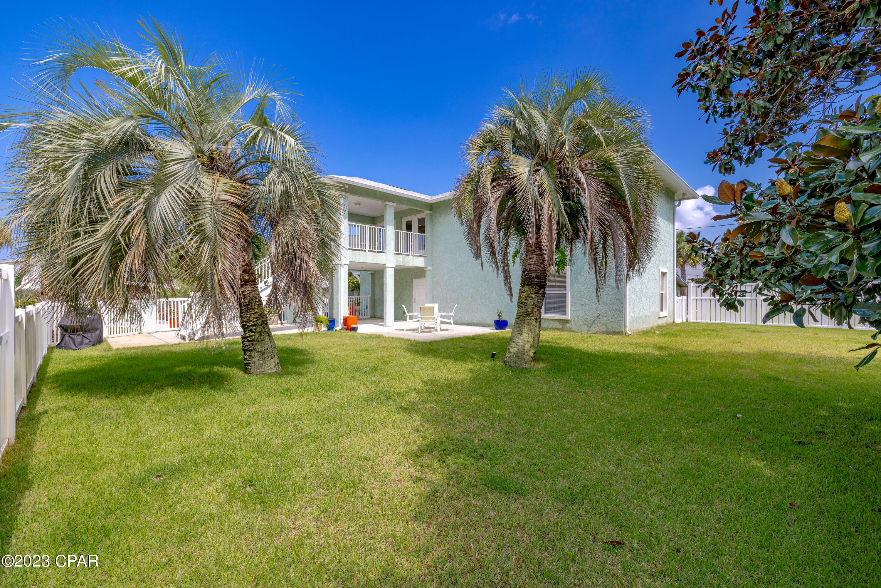 Santa Monica Beach - Residential
