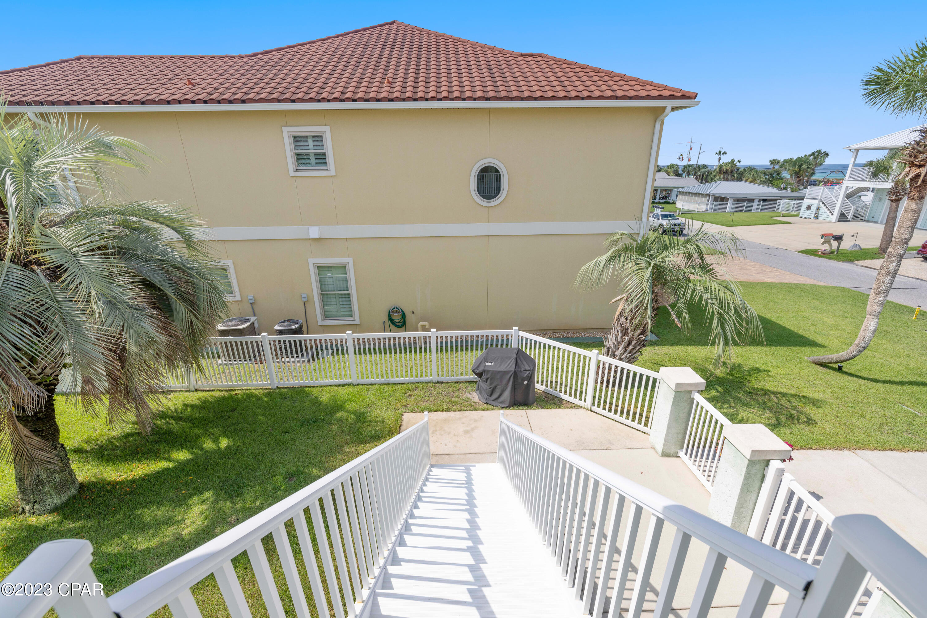 Santa Monica Beach - Residential