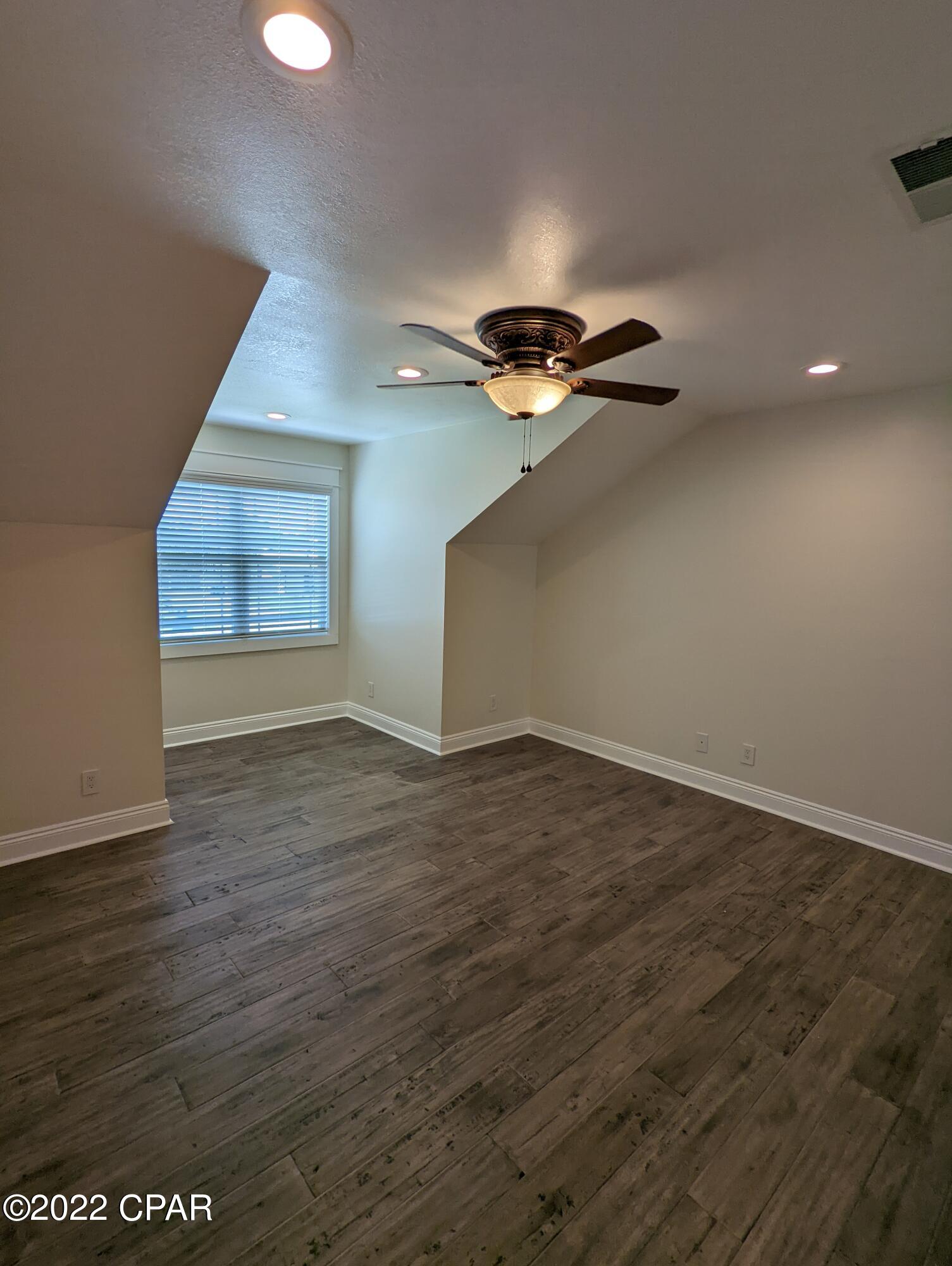 Baywood Shores Est Unit 5 - Residential