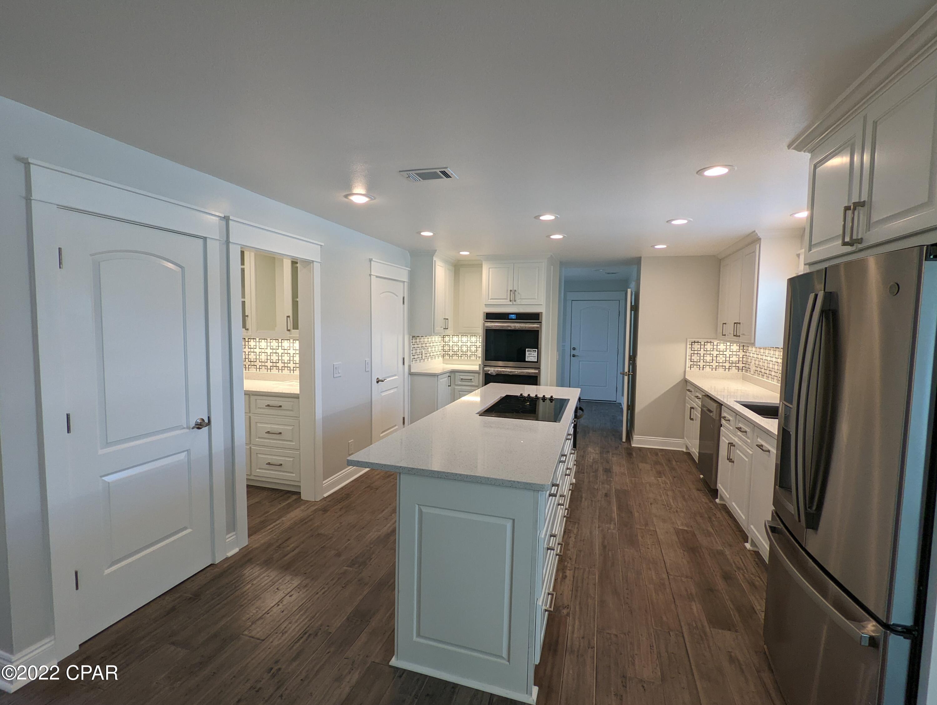 Baywood Shores Est Unit 5 - Residential