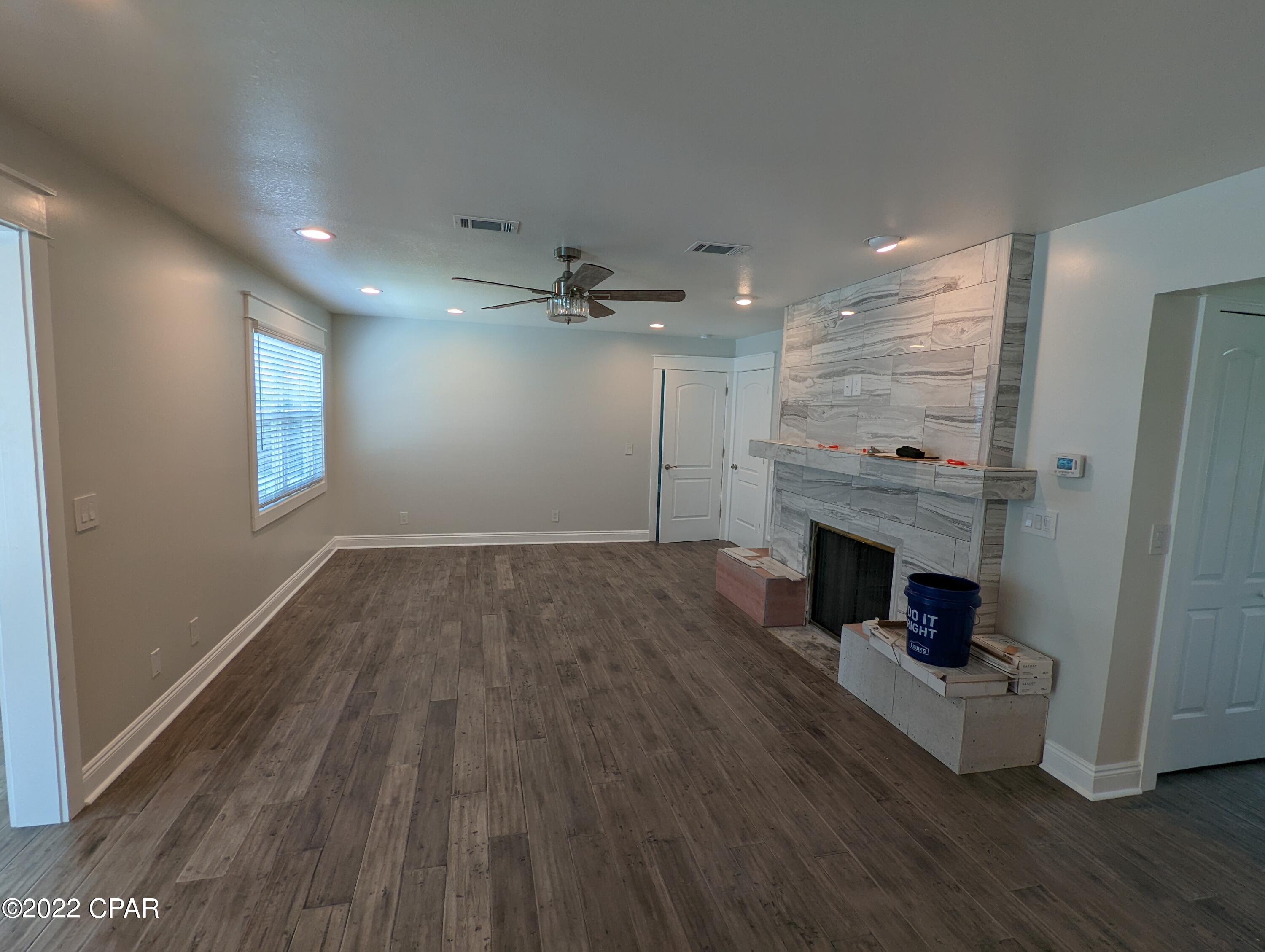 Baywood Shores Est Unit 5 - Residential