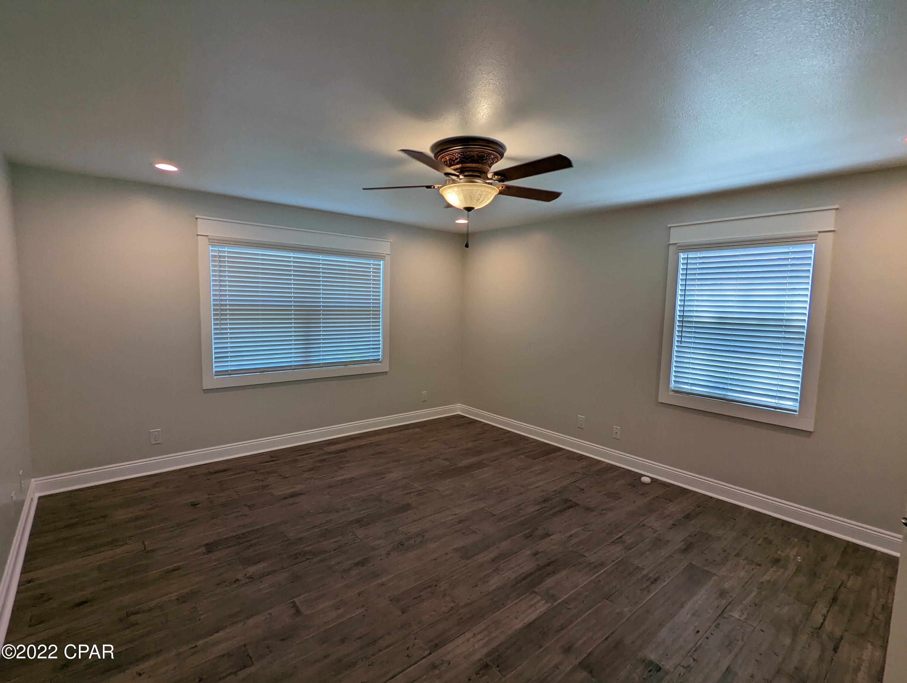 Baywood Shores Est Unit 5 - Residential