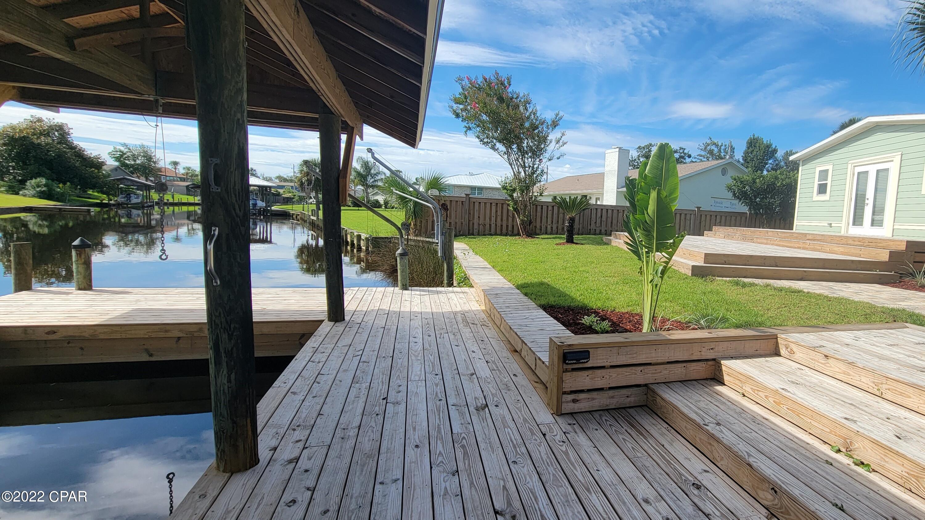 Baywood Shores Est Unit 5 - Residential