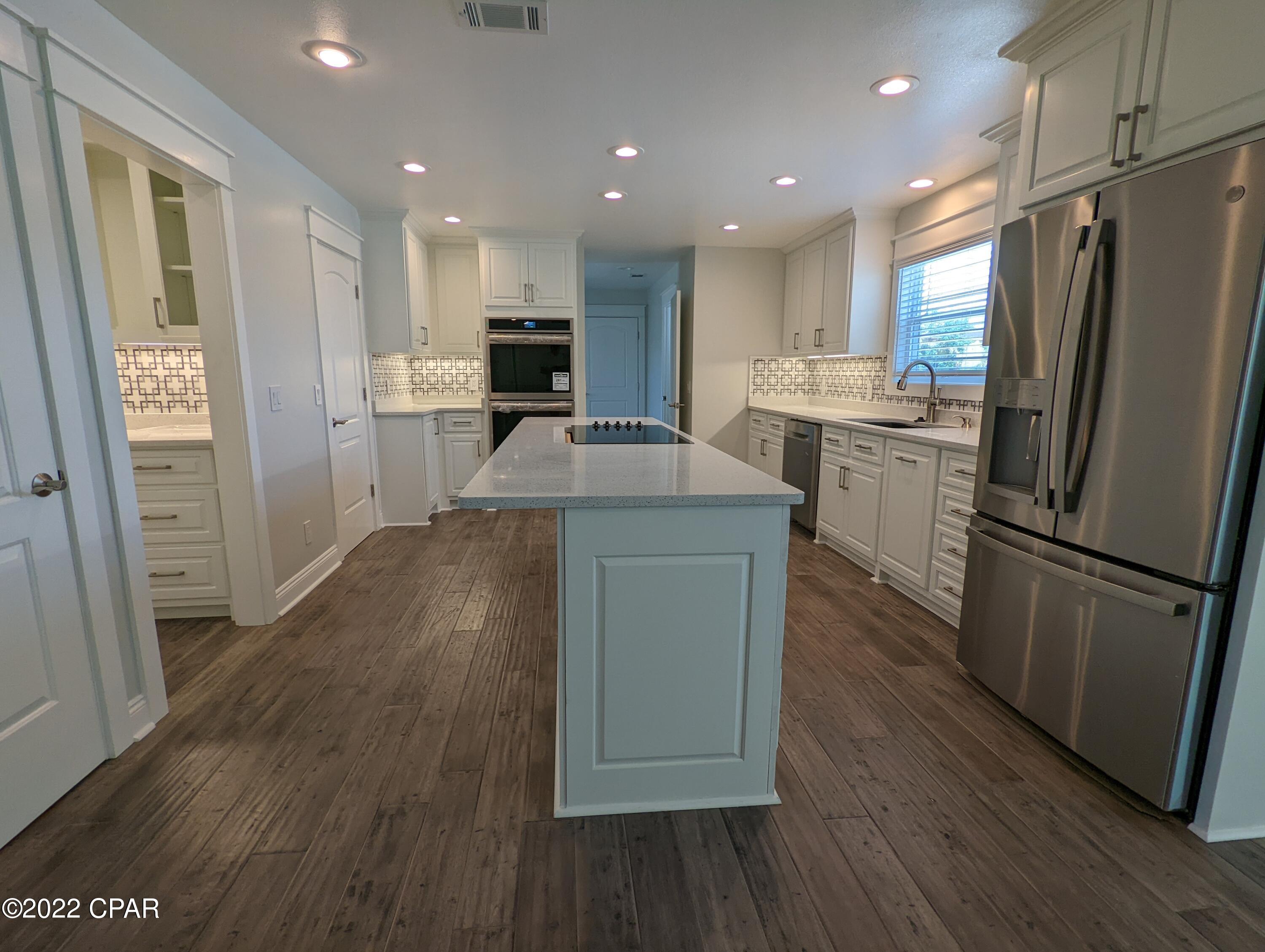 Baywood Shores Est Unit 5 - Residential