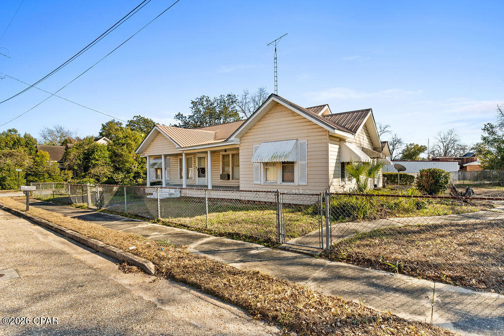 [No Recorded Subdiv] - Residential