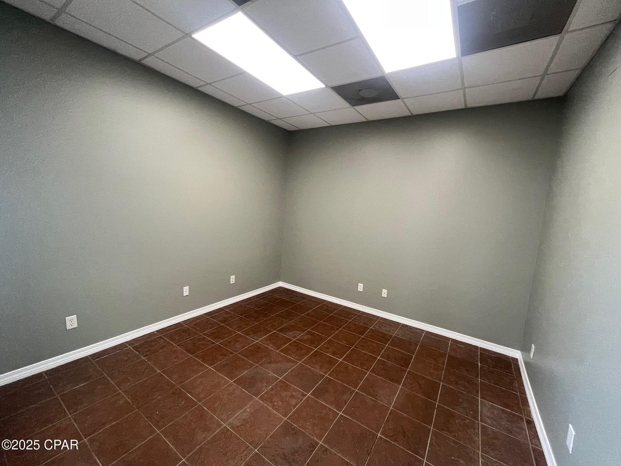 [No Recorded Subdiv] - Commercial Lease