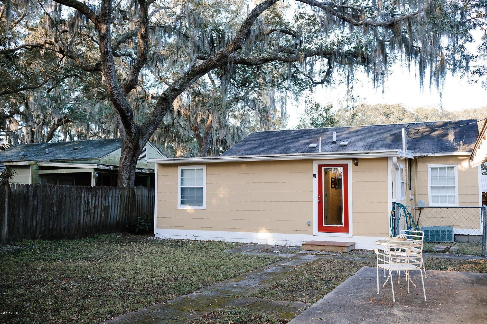 Sudduths 1st Add - Residential