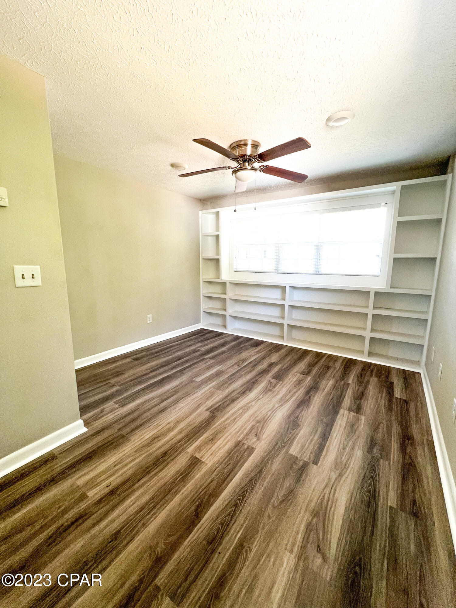 Forest Park 1st Add - Commercial Sale