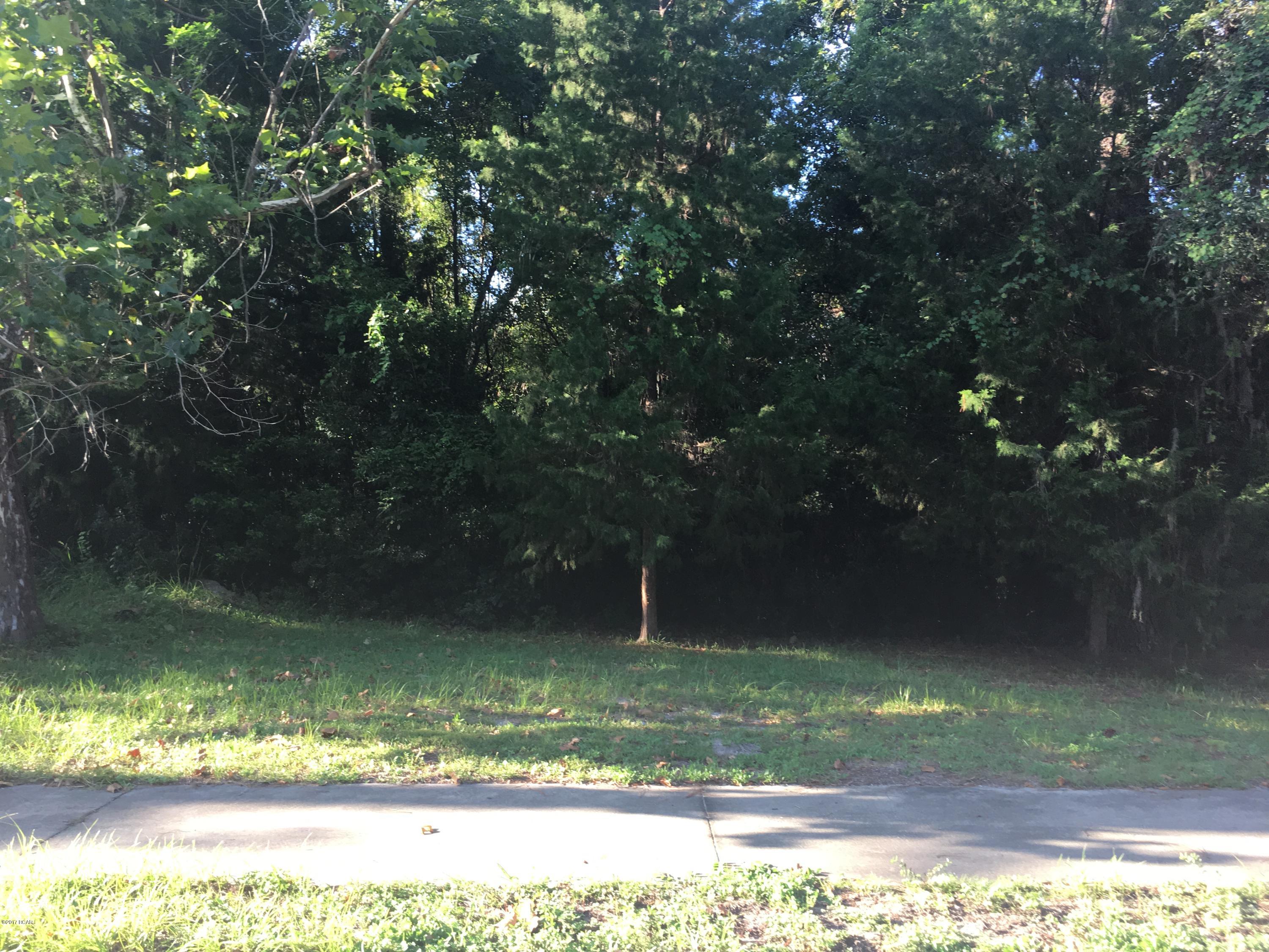 Bennett & Goodgame - Land