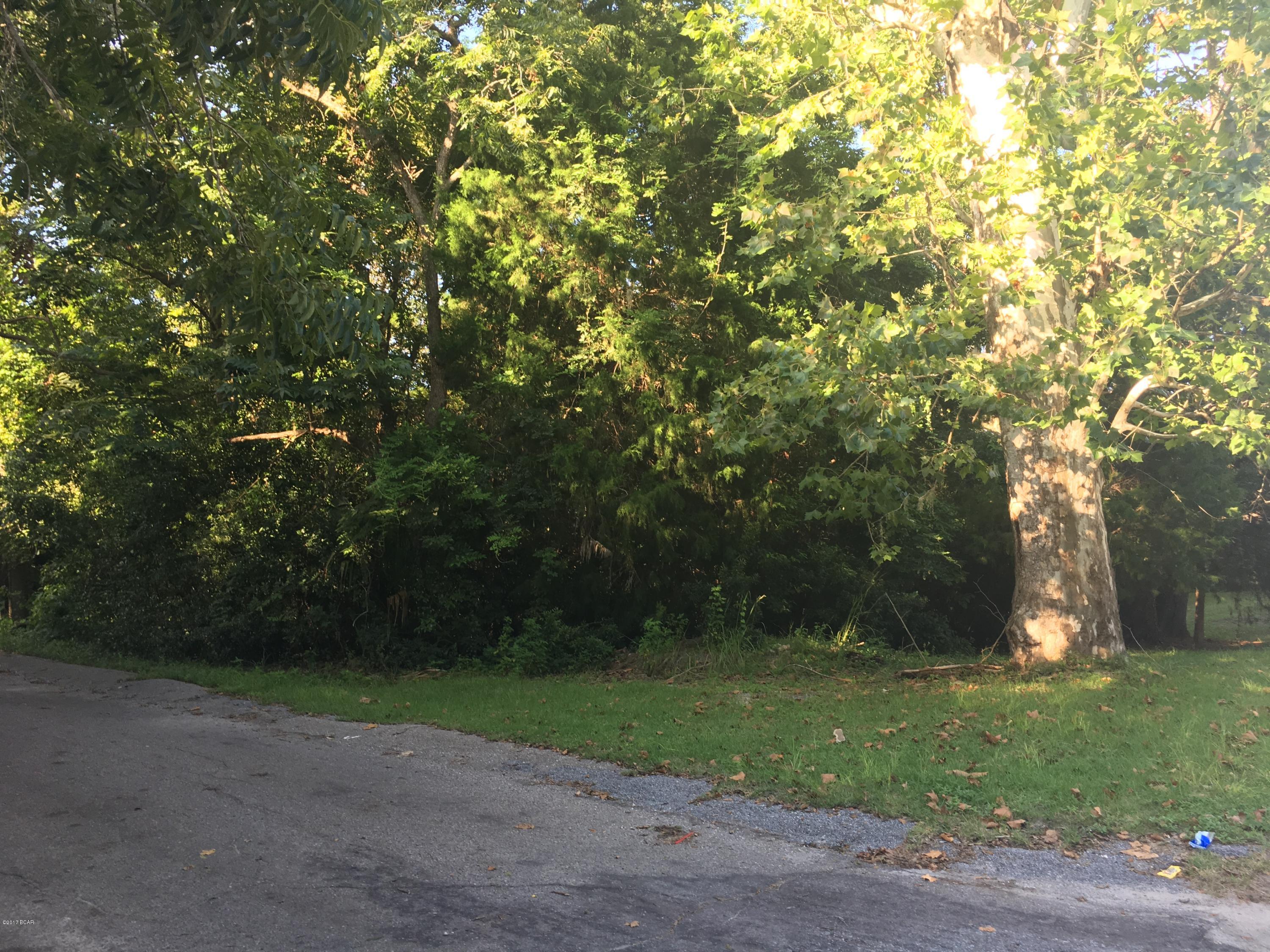 Bennett & Goodgame - Land