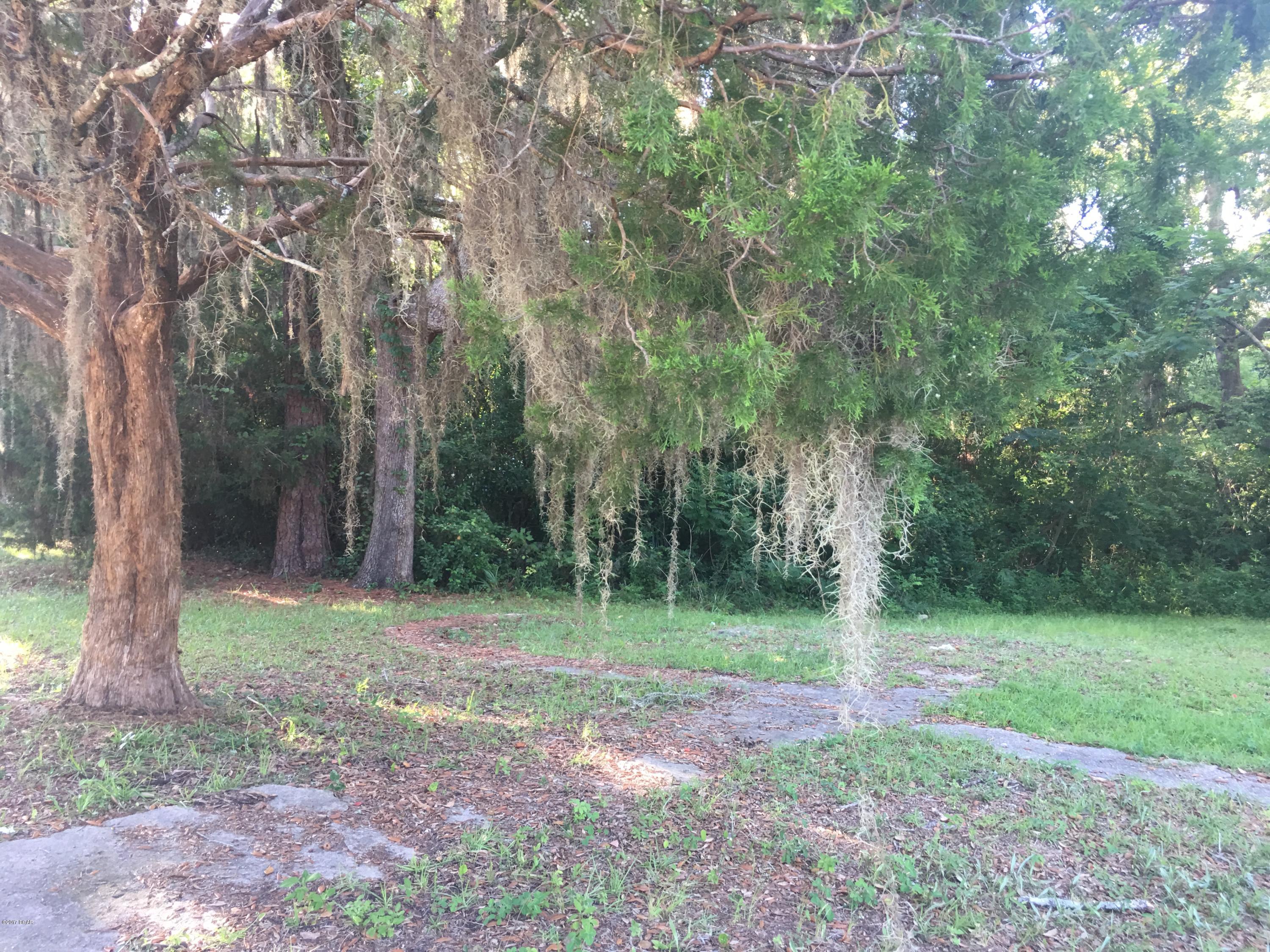 Bennett & Goodgame - Land