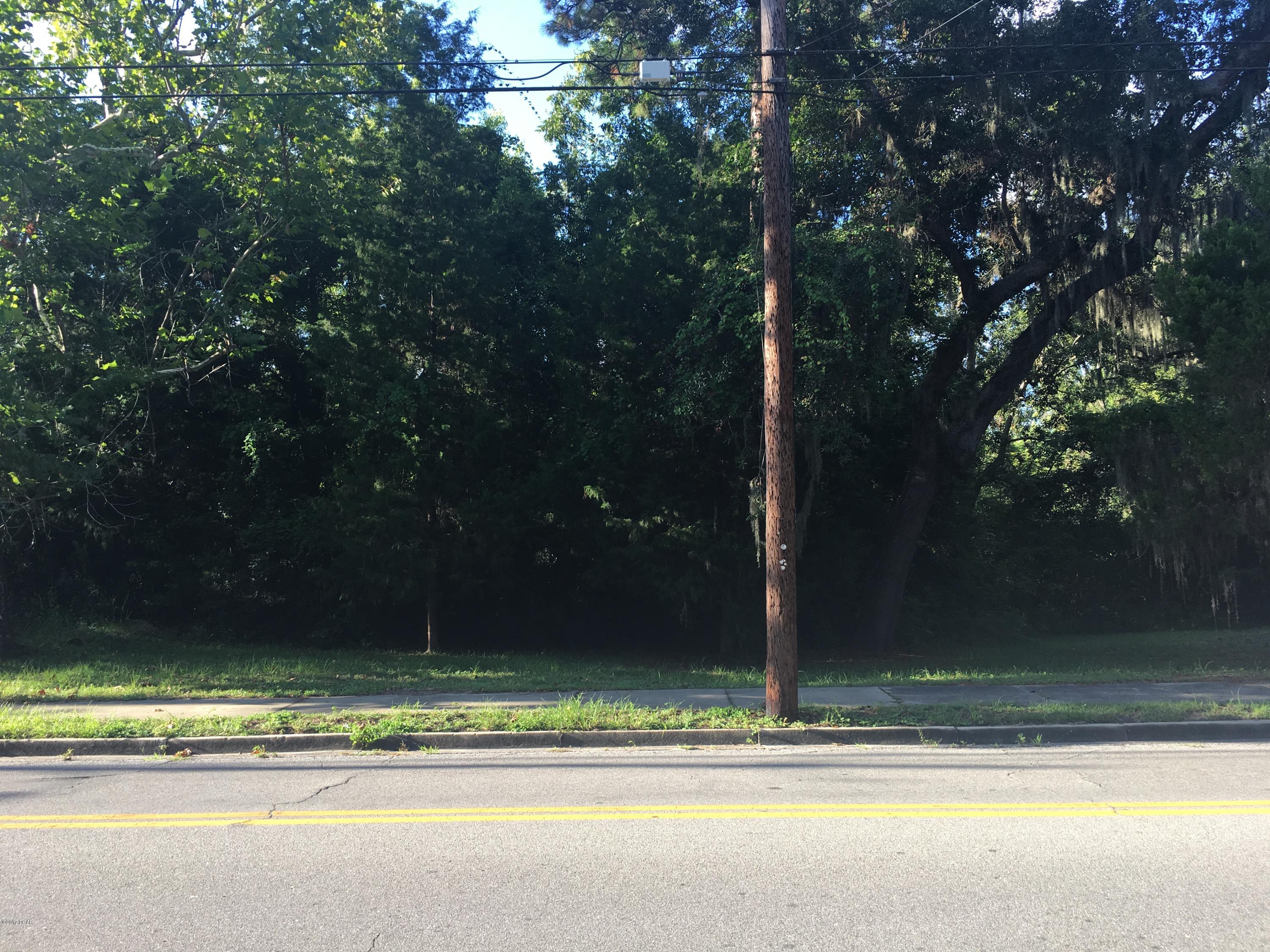 Bennett & Goodgame - Land